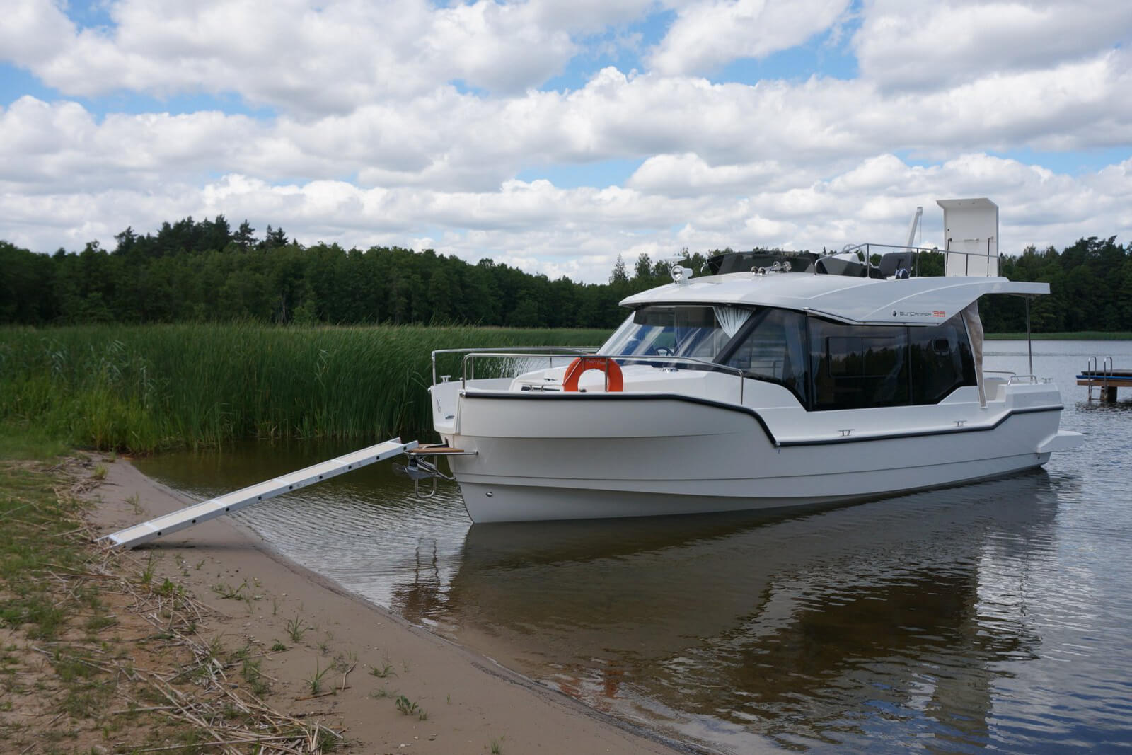 BaltYacht SunCamper 35, BaltYacht Sun Camper 35, SunCamper 35, Sun Camper 35, Balt SC35, Balt SC 35, Balt Хаусбот, HOUSEBOAT, водоизмещающее судно, плавучий дом