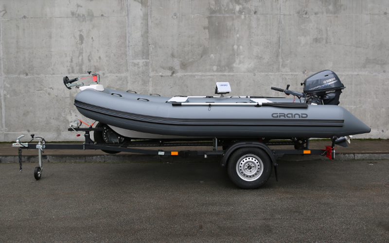 Прицеп для перевозки надувной лодки класса RIB длиной до 4,00 м 44PL1105RIB Прицеп для перевозки лодки класса RIB 44PL1105RIB, Прицеп для перевозки лодки класса RIB, Прицеп для лодки класса RIB, Прицеп для надувной лодки RIB, Прицеп для RIB лодки, Прицеп Кияшко для перевозки лодки RIB, Причіп для перевезення надувного човна класу RIB 44PL1105RIB, Причіп для човна класу RIB, Причіп для перевезення човна класу RIB, Причіп Кияшко для RIB човна