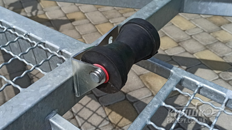 Прицеп для перевозки лодки длиной до 4,70 м 53PL1109 Прицеп для перевозки лодки 53PL1109, Прицеп для перевозки лодки, Прицеп для лодки, Лодочный прицеп, Трейлер для лодки, Лодочный прицеп с одной осью, Одноосный прицеп для лодки, Прицеп Кияшко для перевозки лодки, Причіп для перевезення човна 53PL1109, Причіп для човна, Причіп для перевезення човна, Причіп Кияшко