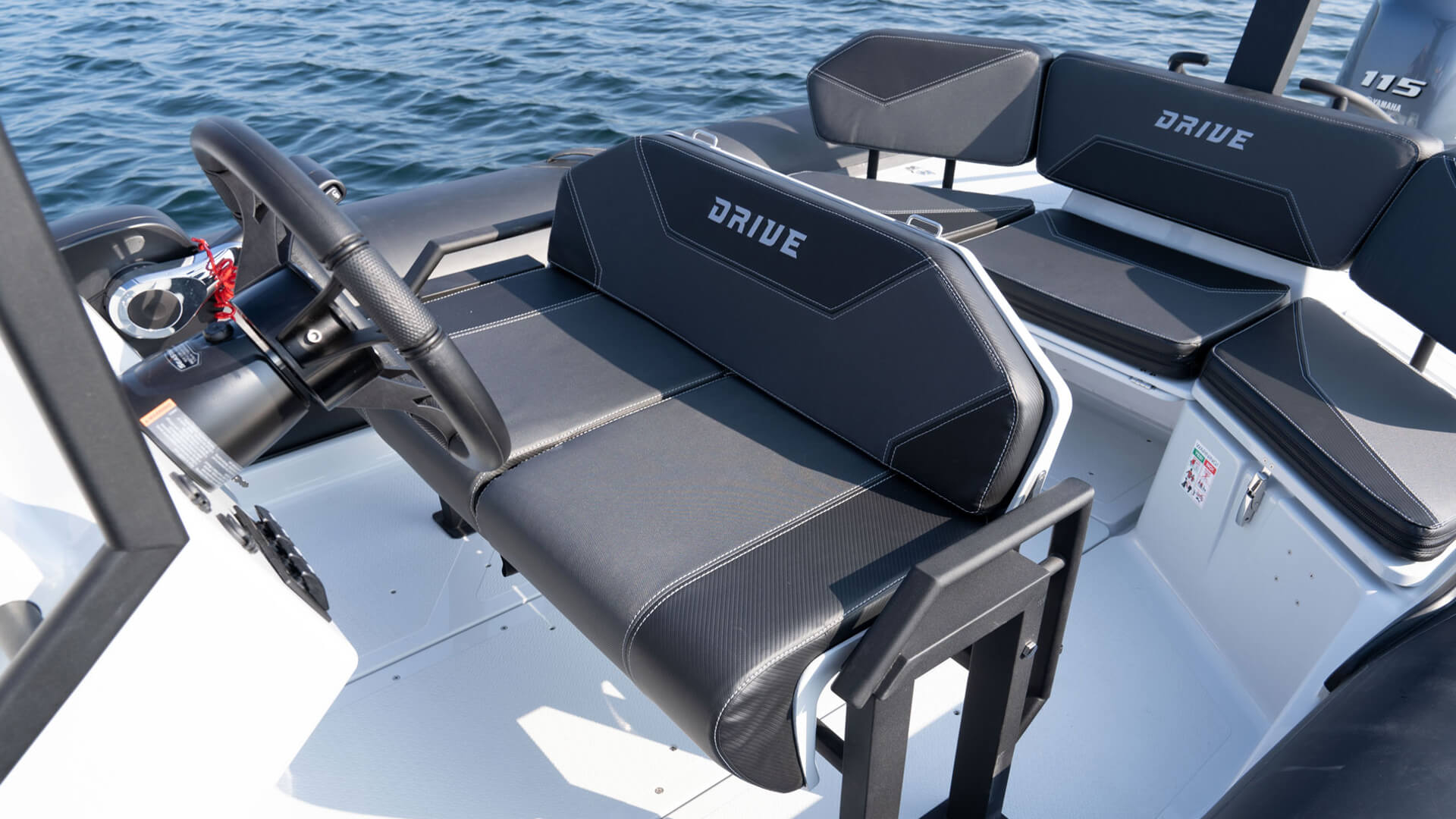 Надувная лодка с жестким дном GRAND Drive Line D600L GRAND Drive Line, GRAND Drive, GRAND D600L, GRAND Drive D600 LUX, GRAND RIB, Pro RIB, надувная лодка GRAND Drive D600L, Rigid Inflatable Boats GRAND