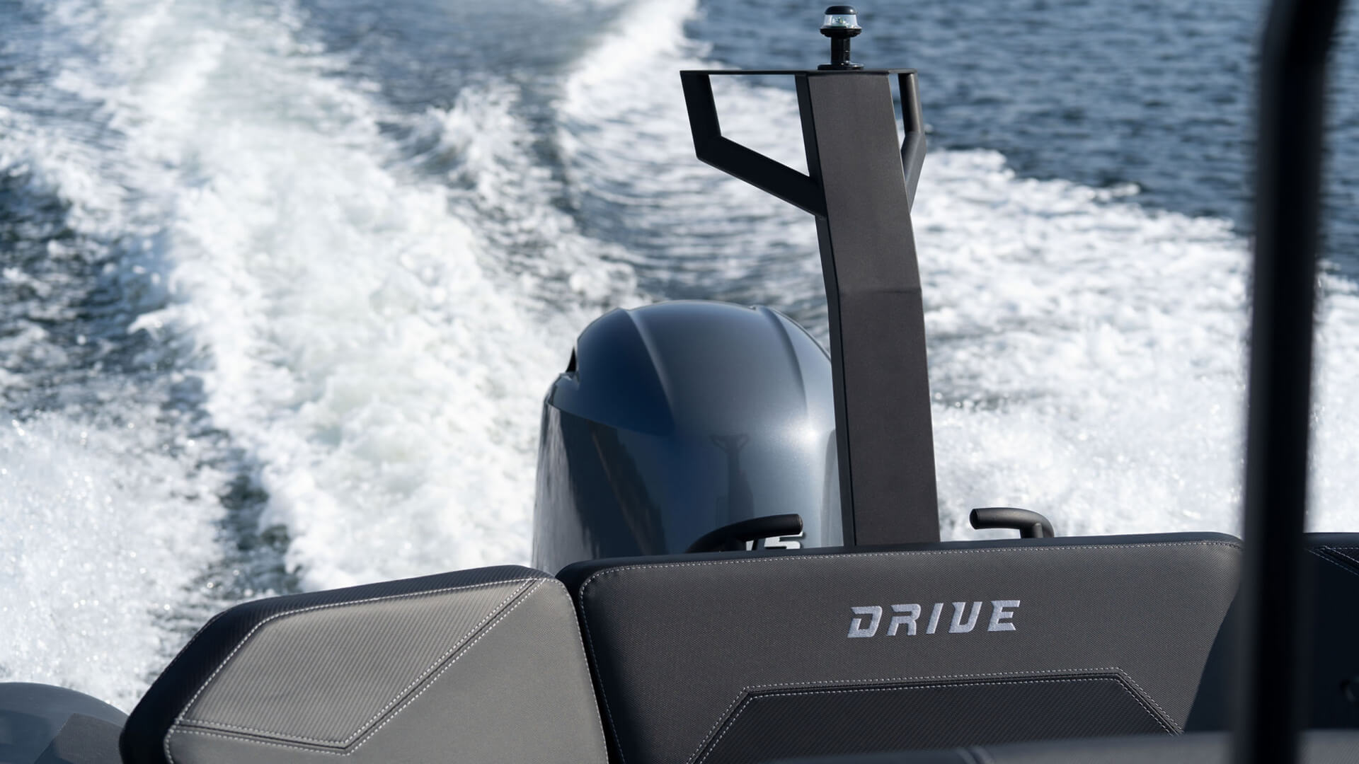 Надувная лодка с жестким дном GRAND Drive Line D600L GRAND Drive Line, GRAND Drive, GRAND D600L, GRAND Drive D600 LUX, GRAND RIB, Pro RIB, надувная лодка GRAND Drive D600L, Rigid Inflatable Boats GRAND