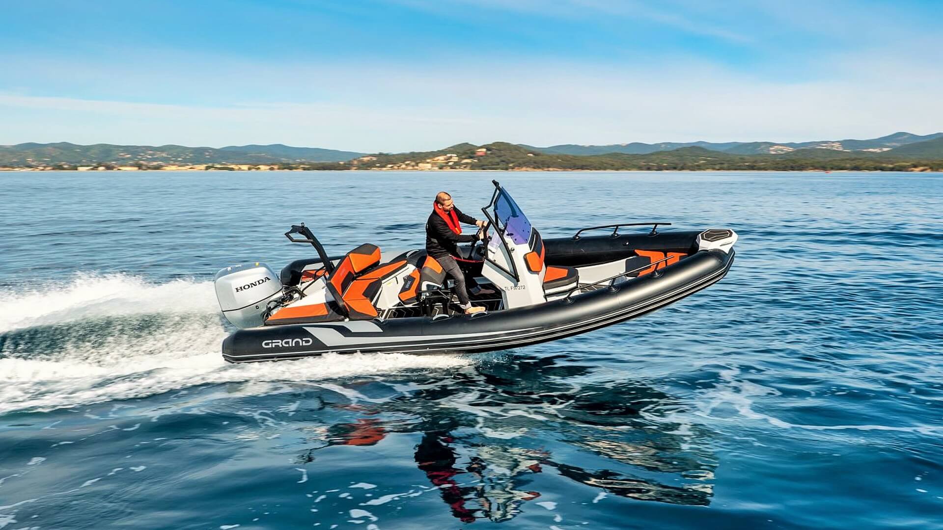 Надувная лодка с жестким дном GRAND Drive Line D600L GRAND Drive Line, GRAND Drive, GRAND D600L, GRAND Drive D600 LUX, GRAND RIB, Pro RIB, надувная лодка GRAND Drive D600L, Rigid Inflatable Boats GRAND