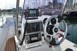 Приборная панель рулевой стойки надувной лодки GRAND G480LF
