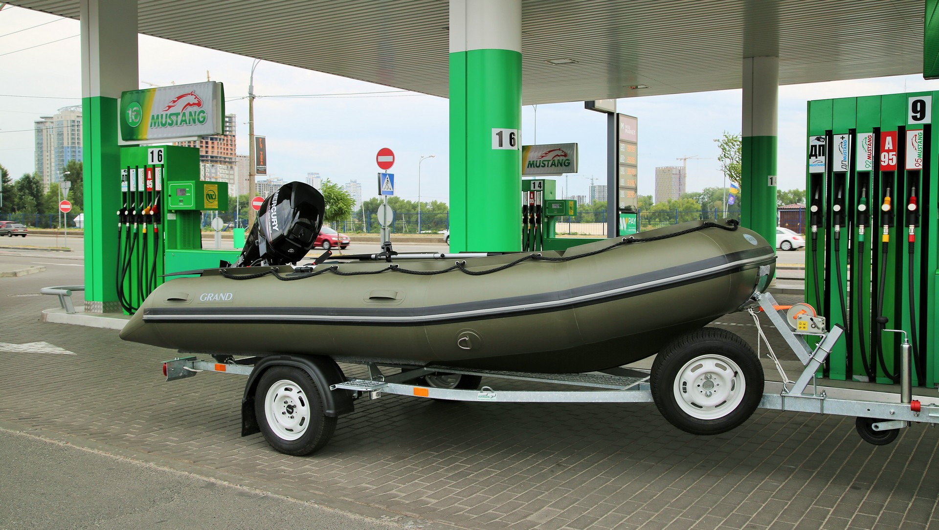 Надувная лодка для аварийно-спасательных служб на базе GRAND RANGER «R420» Складная надувная лодка с настилом GRAND Ranger R420, Надувная лодка GRAND Ranger R420, GRAND Ranger R420, GRAND R420, Надувная лодка GRAND, Надувная лодка ГРАНД, Разборная надувная лодка с настилом, Разборная надувная лодка, Fordable Boats