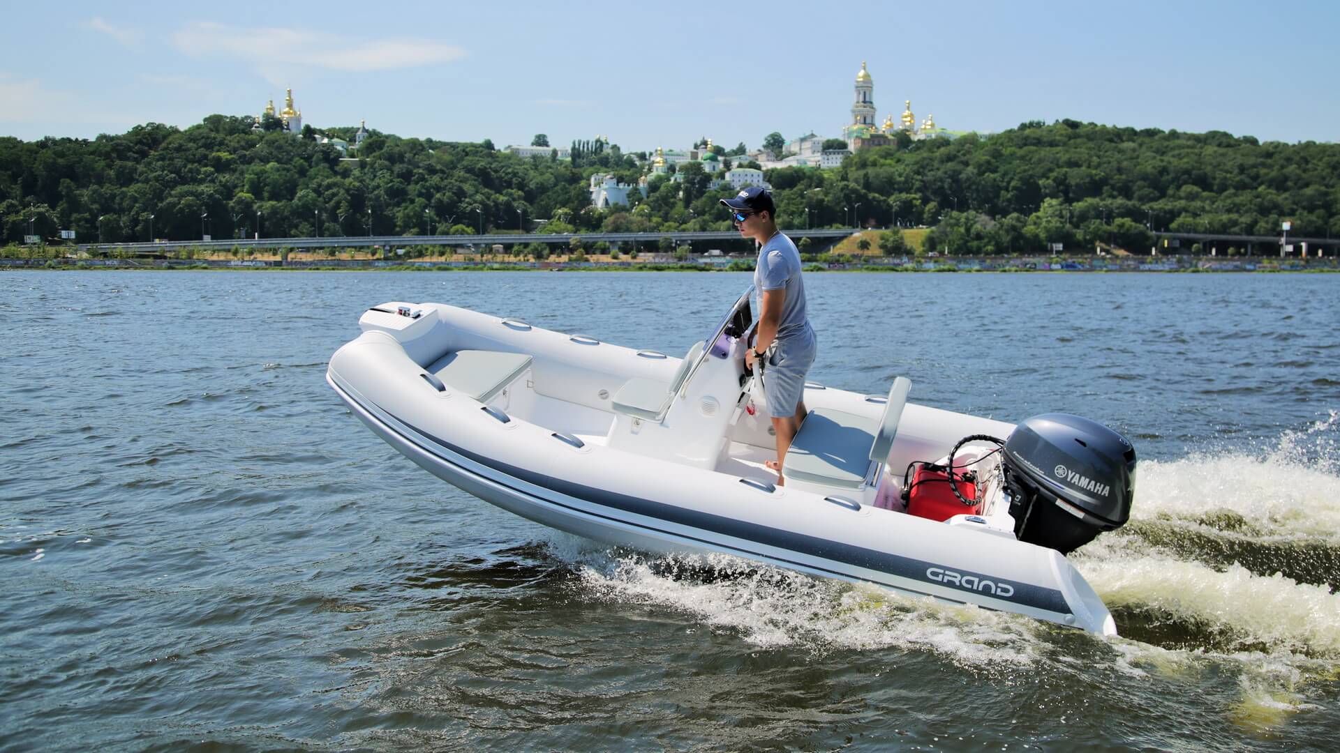 GRAND Silver Line S420NLF - Надувная лодка с жестким дном Надувная лодка с жестким дном GRAND Silver Line S420NL, Надувная лодка GRAND Silver Line S420NL, GRAND Silver Line S420NL, GRAND Silver Line S420NLF, GRAND S420NL, GRAND S420NLF, GRAND S420, Надувная лодка GRAND, Надувная лодка ГРАНД, Надувная лодка с жестким дном, RIB, Rigid Inflatable Boats
