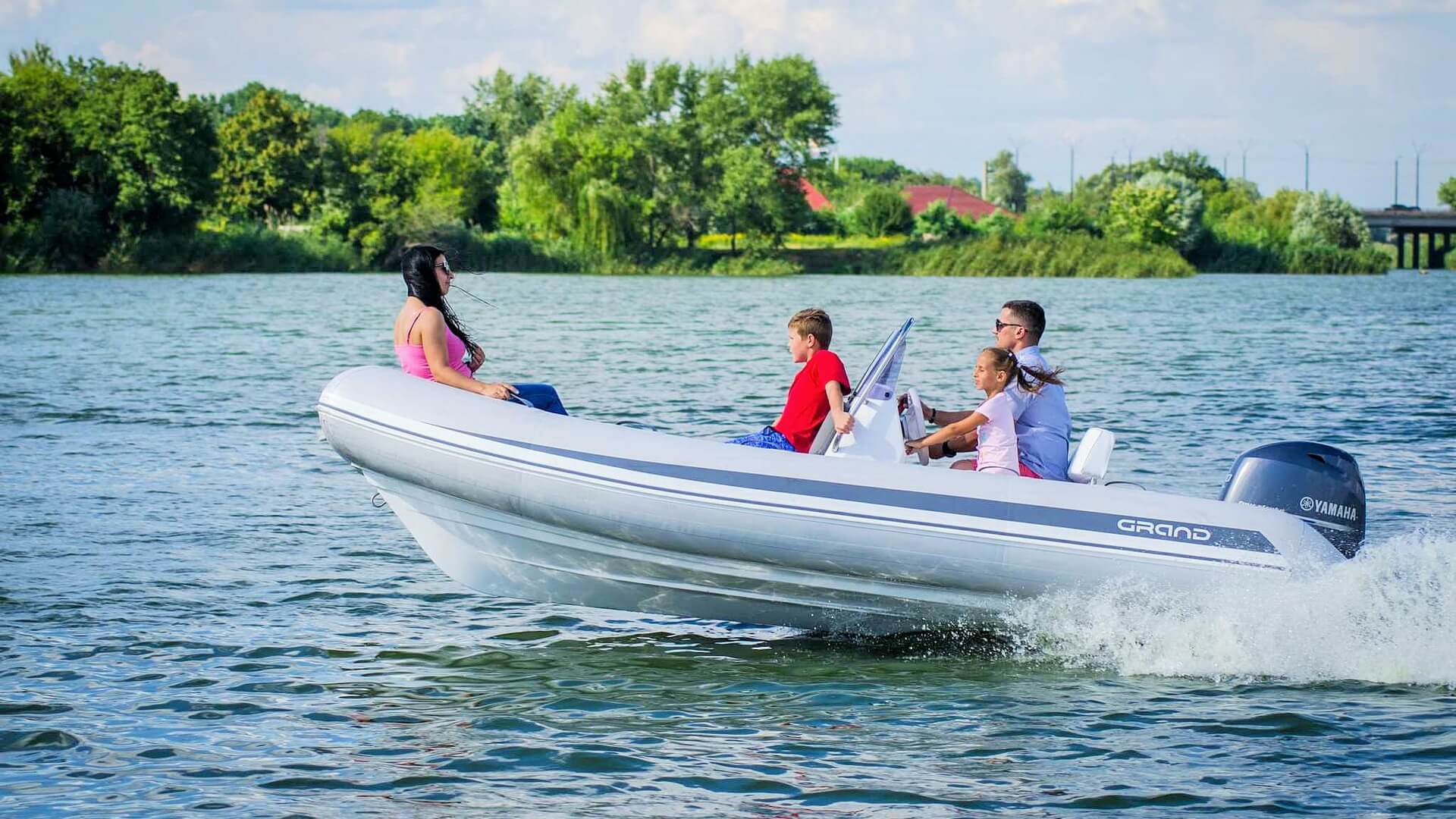 GRAND Silver Line S470NL - Надувная лодка с жестким дном (RIB) Надувная лодка с жестким дном GRAND Silver Line S470NL, Надувная лодка GRAND Silver Line S470NLF, GRAND Silver Line S470NL, GRAND Silver Line S470NLF, GRAND S470NL, GRAND S470NLF, GRAND S470, Надувная лодка GRAND, Надувная лодка ГРАНД, Надувная лодка с жестким дном, RIB, Rigid Inflatable Boats
