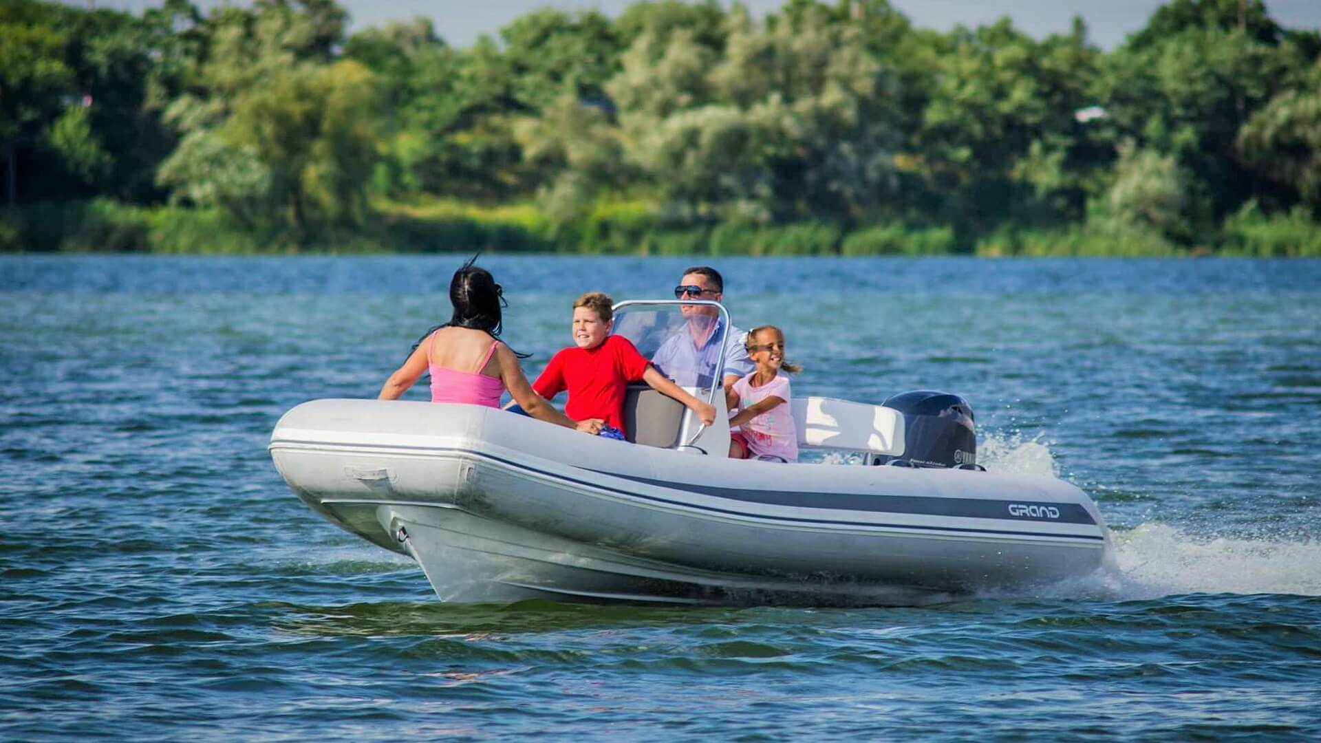GRAND Silver Line S470NL - Надувная лодка с жестким дном (RIB) Надувная лодка с жестким дном GRAND Silver Line S470NL, Надувная лодка GRAND Silver Line S470NLF, GRAND Silver Line S470NL, GRAND Silver Line S470NLF, GRAND S470NL, GRAND S470NLF, GRAND S470, Надувная лодка GRAND, Надувная лодка ГРАНД, Надувная лодка с жестким дном, RIB, Rigid Inflatable Boats