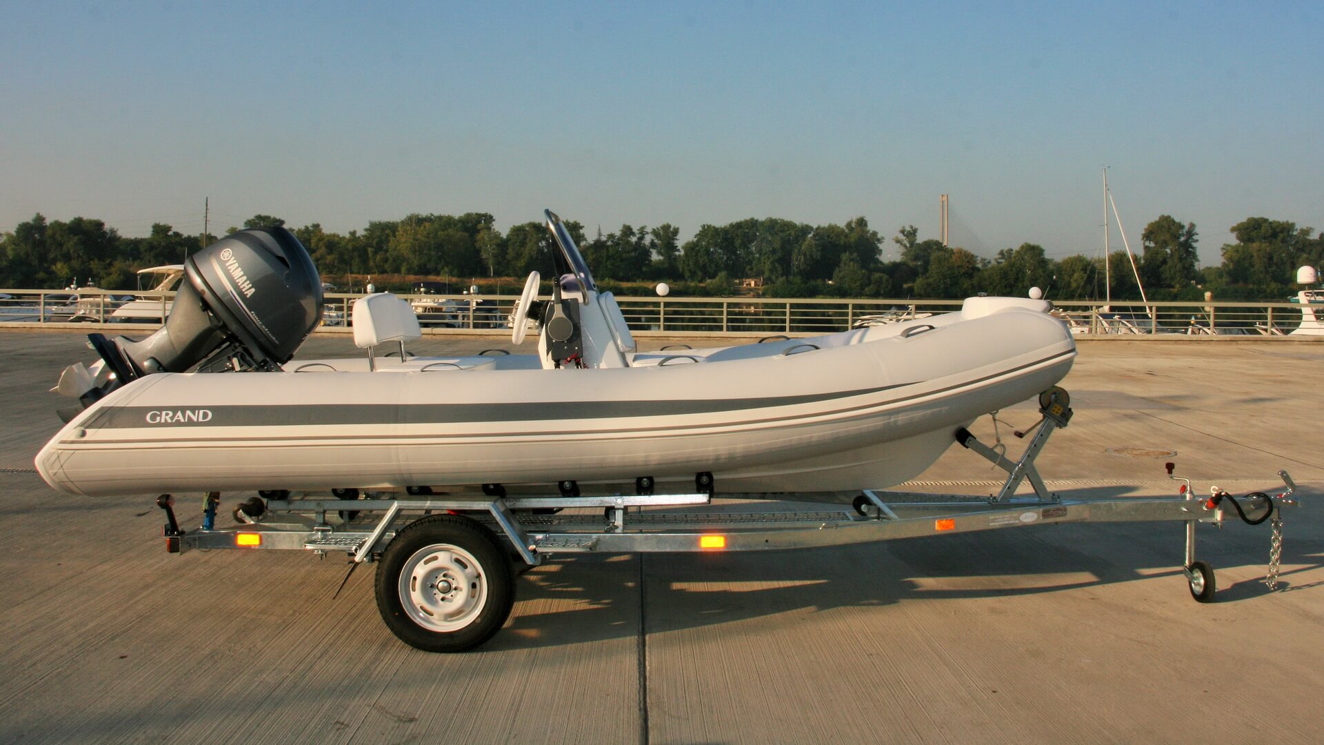 GRAND Silver Line S470NLF - Надувная лодка с жестким дном (RIB) Надувная лодка с жестким дном GRAND Silver Line S470NL, Надувная лодка GRAND Silver Line S470NLF, GRAND Silver Line S470NL, GRAND Silver Line S470NLF, GRAND S470NL, GRAND S470NLF, GRAND S470, Надувная лодка GRAND, Надувная лодка ГРАНД, Надувная лодка с жестким дном, RIB, Rigid Inflatable Boats