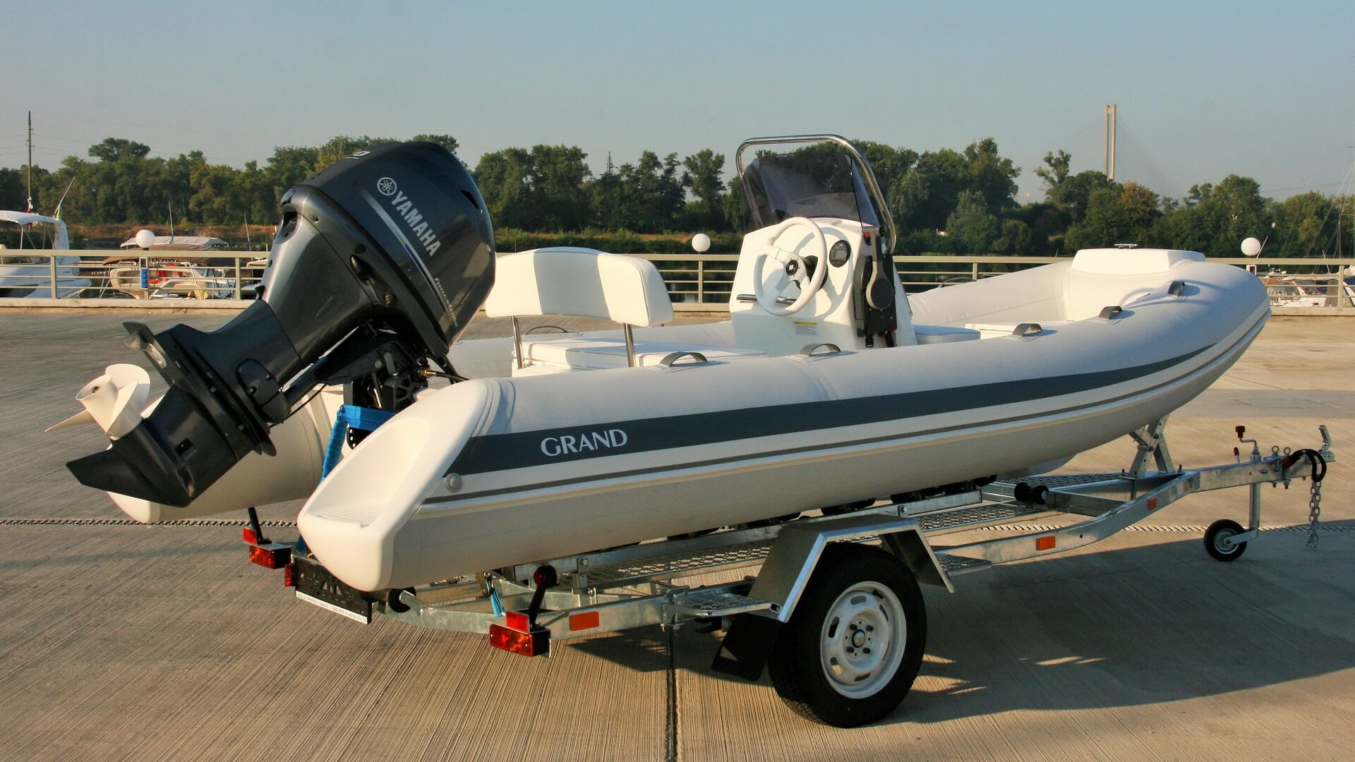 GRAND Silver Line S470NLF - Надувная лодка с жестким дном (RIB) Надувная лодка с жестким дном GRAND Silver Line S470NL, Надувная лодка GRAND Silver Line S470NLF, GRAND Silver Line S470NL, GRAND Silver Line S470NLF, GRAND S470NL, GRAND S470NLF, GRAND S470, Надувная лодка GRAND, Надувная лодка ГРАНД, Надувная лодка с жестким дном, RIB, Rigid Inflatable Boats