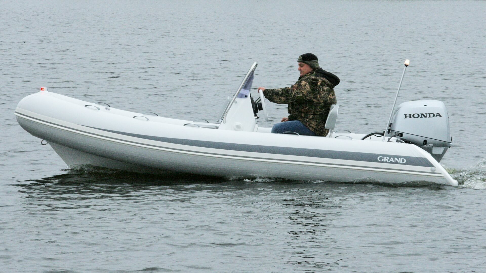 GRAND Silver Line S470NLF - Надувная лодка с жестким дном (RIB) Надувная лодка с жестким дном GRAND Silver Line S470NL, Надувная лодка GRAND Silver Line S470NLF, GRAND Silver Line S470NL, GRAND Silver Line S470NLF, GRAND S470NL, GRAND S470NLF, GRAND S470, Надувная лодка GRAND, Надувная лодка ГРАНД, Надувная лодка с жестким дном, RIB, Rigid Inflatable Boats