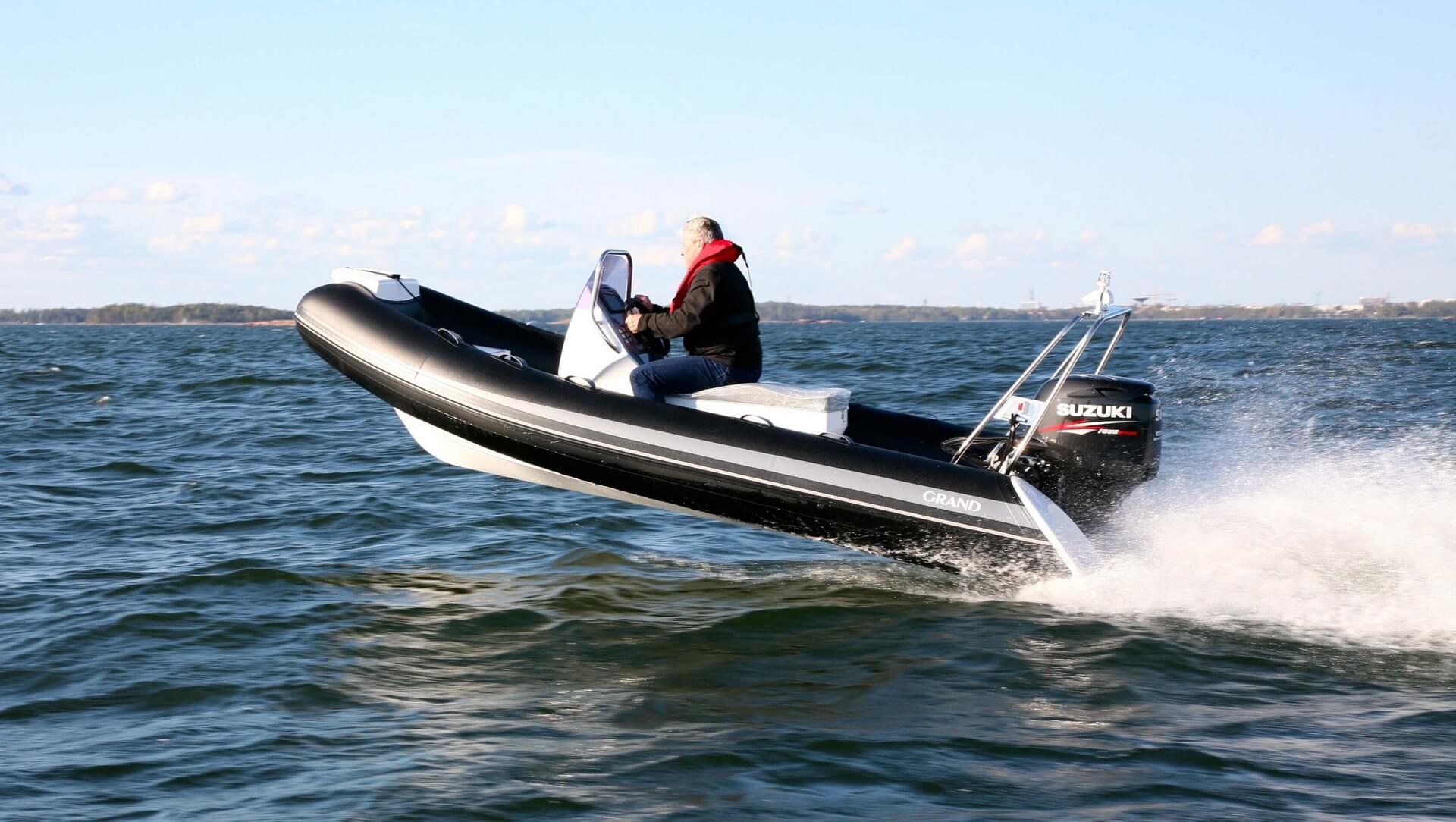 GRAND Silver Line S470NSF - Надувная лодка с жестким дном (RIB) Надувная лодка с жестким дном GRAND Silver Line S470NS, Надувная лодка GRAND Silver Line S470NS, GRAND Silver Line S470NSF, GRAND Silver Line S470NS, GRAND S470NSF, GRAND S470NS, GRAND S470, Надувная лодка GRAND, Надувная лодка ГРАНД, Надувная лодка с жестким дном, RIB, Rigid Inflatable Boats
