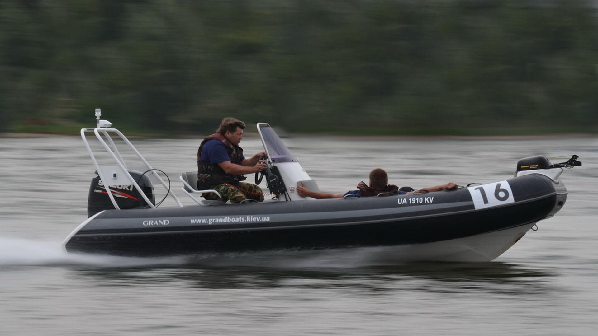 GRAND Silver Line S520LF - Надувная лодка с жестким дном (RIB) Надувная лодка с жестким дном GRAND Silver Line S520L, Надувная лодка GRAND Silver Line S520LF, GRAND Silver Line S520L, GRAND Silver Line S520LF, GRAND S520L, GRAND S520LF, GRAND S520, Надувная лодка GRAND, Надувная лодка ГРАНД, Надувная лодка с жестким дном, RIB, Rigid Inflatable Boats