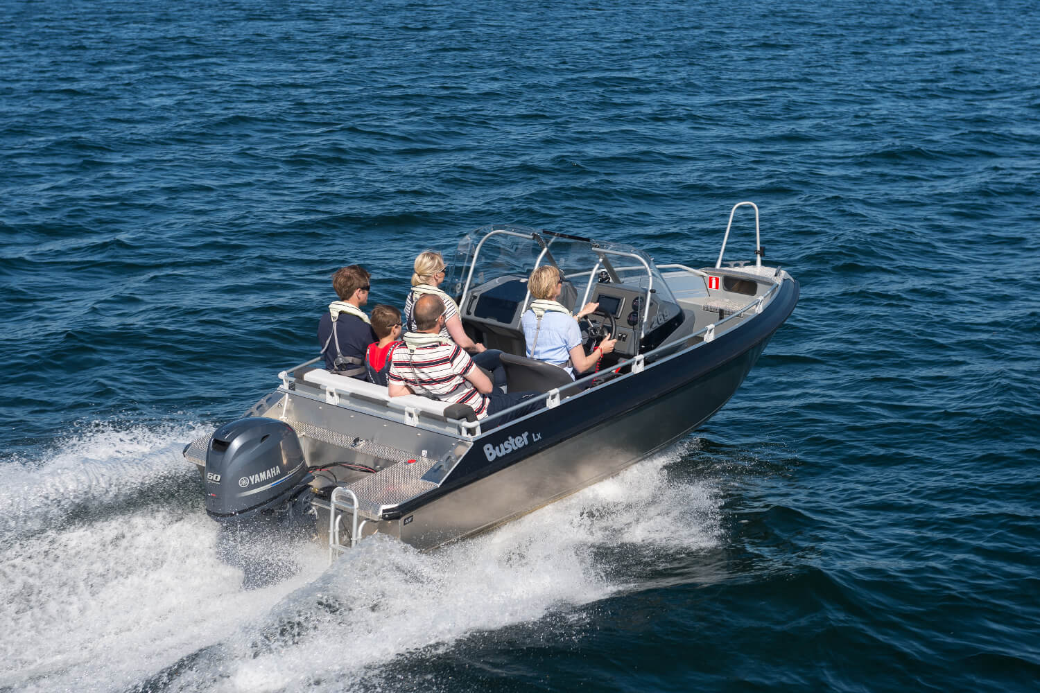 BUSTER Lx Q - Алюминиевая лодка (>2022 г.в.) BUSTER LX Q, BUSTER LX, Алюминиевая лодка Buster, Алюминиевая лодка Buster LX Q, Алюминиевая лодка Buster LX, Aluminium boat BUSTER LX Q, Aluminium boat BUSTER LX, Алюминиевый катер Buster LX, Алюмінієвий човен Buster LX, Алюмінієвий катер Buster LX