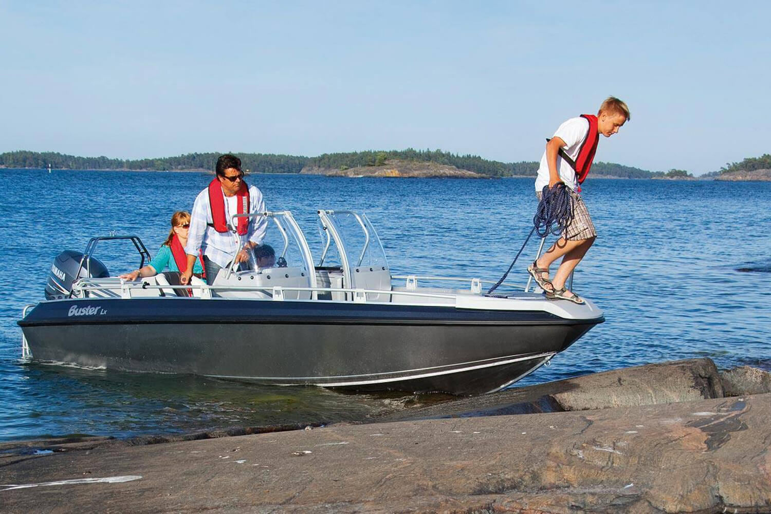 BUSTER Lx Q - Алюминиевая лодка (>2022 г.в.) BUSTER LX Q, BUSTER LX, Алюминиевая лодка Buster, Алюминиевая лодка Buster LX Q, Алюминиевая лодка Buster LX, Aluminium boat BUSTER LX Q, Aluminium boat BUSTER LX, Алюминиевый катер Buster LX, Алюмінієвий човен Buster LX, Алюмінієвий катер Buster LX