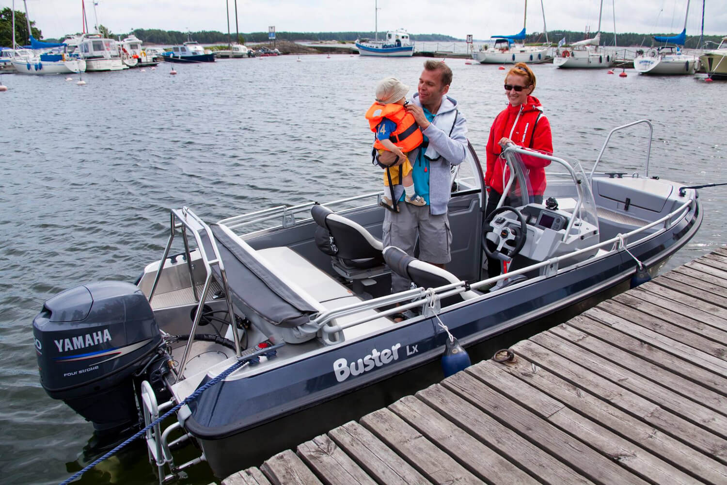 BUSTER Lx Q - Алюминиевая лодка (>2022 г.в.) BUSTER LX Q, BUSTER LX, Алюминиевая лодка Buster, Алюминиевая лодка Buster LX Q, Алюминиевая лодка Buster LX, Aluminium boat BUSTER LX Q, Aluminium boat BUSTER LX, Алюминиевый катер Buster LX, Алюмінієвий човен Buster LX, Алюмінієвий катер Buster LX