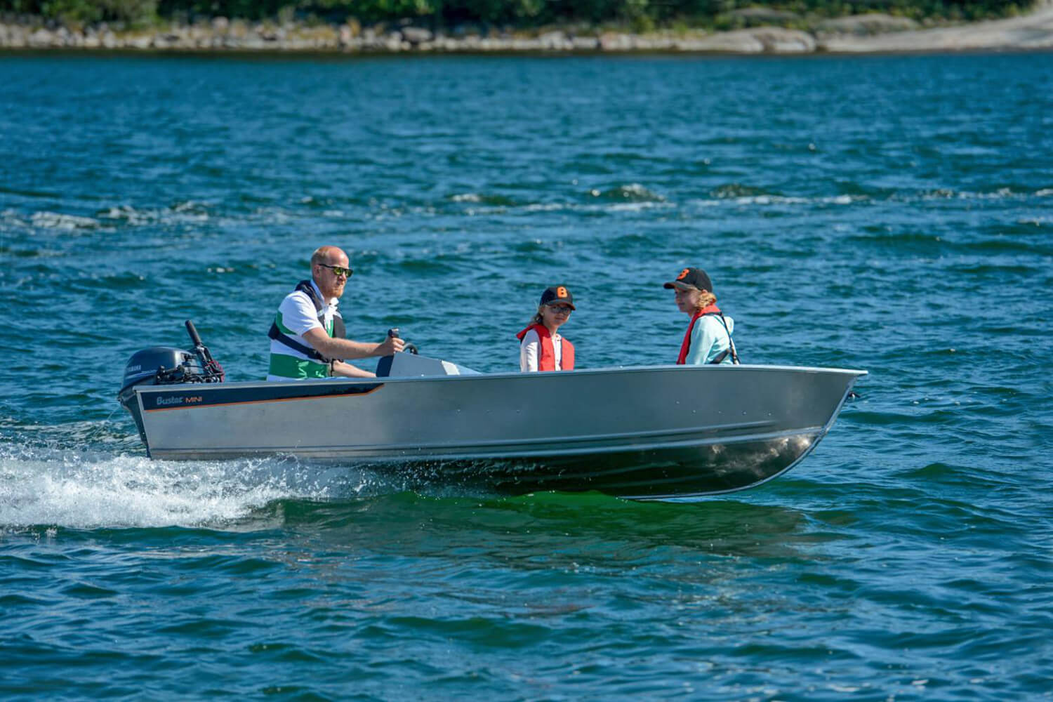 BUSTER MINI SPORT - Алюминиевая лодка BUSTER MINI SPORT, Алюминиевая лодка Buster, Алюминиевая лодка Buster MINI SPORT, Aluminium boat BUTSER MINI SPORT, Алюмінієвий човен Buster MINI SPORT, Алюминиевый катер Buster MINI SPORT
