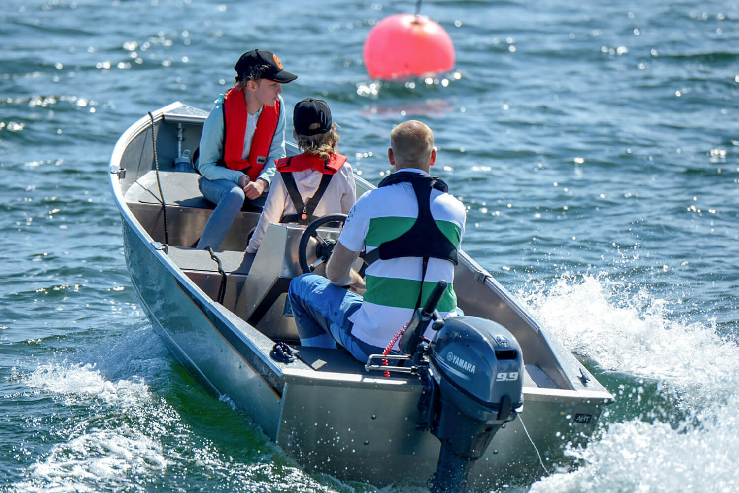 BUSTER MINI SPORT - Алюминиевая лодка BUSTER MINI SPORT, Алюминиевая лодка Buster, Алюминиевая лодка Buster MINI SPORT, Aluminium boat BUTSER MINI SPORT, Алюмінієвий човен Buster MINI SPORT, Алюминиевый катер Buster MINI SPORT