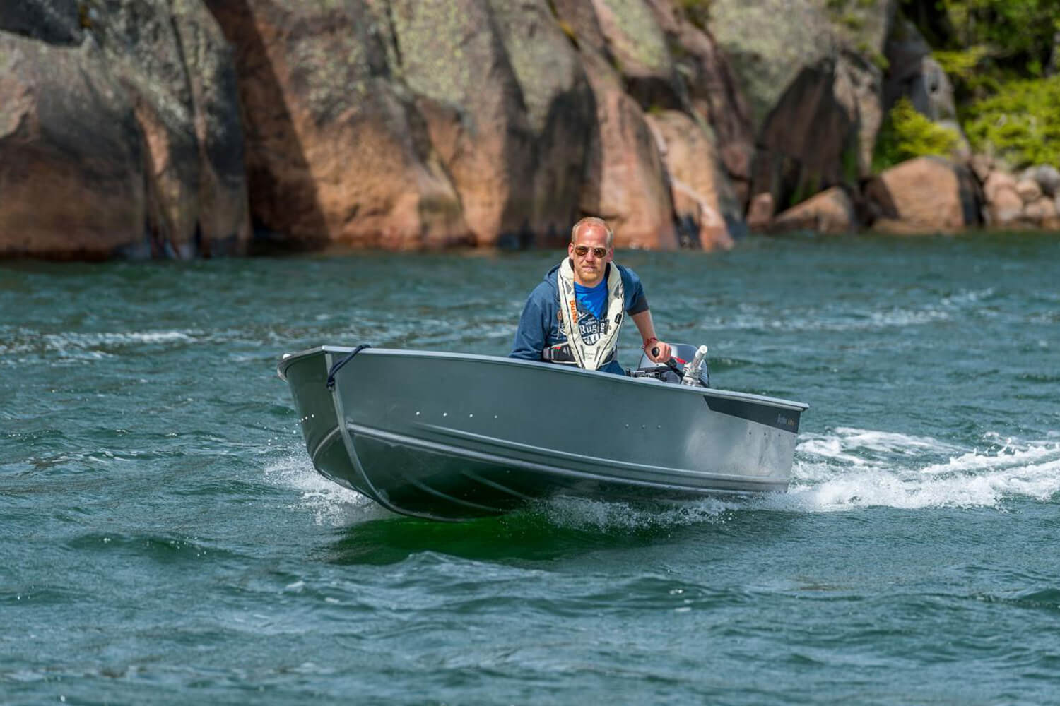 BUSTER MINI - Алюминиевая лодка BUSTER MINI, Алюминиевая лодка Buster, Алюминиевая лодка Buster MINI, Aluminium boat BUSTER MINI, Алюмінієвий човен Buster MINI, Алюминиевый катер Buster MINI, Алюмінієвий катер Buster MINI