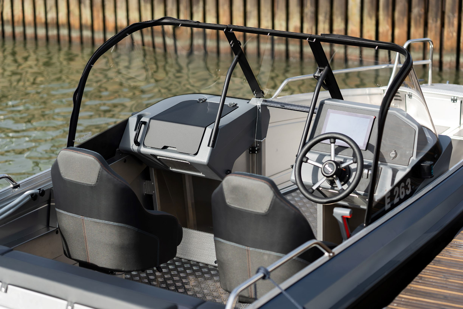 BUSTER X Q - Алюминиевая лодка BUSTER X Q, BUSTER X, Алюминиевая лодка Buster, Алюминиевая лодка Buster X Q, Aluminium boat BUSTER X Q, Алюминиевая лодка Buster X, Aluminium boat BUSTER X, Алюминиевый катер Buster X, Алюмінієвий катер Buster X, Алюмінієвий човен Buster X