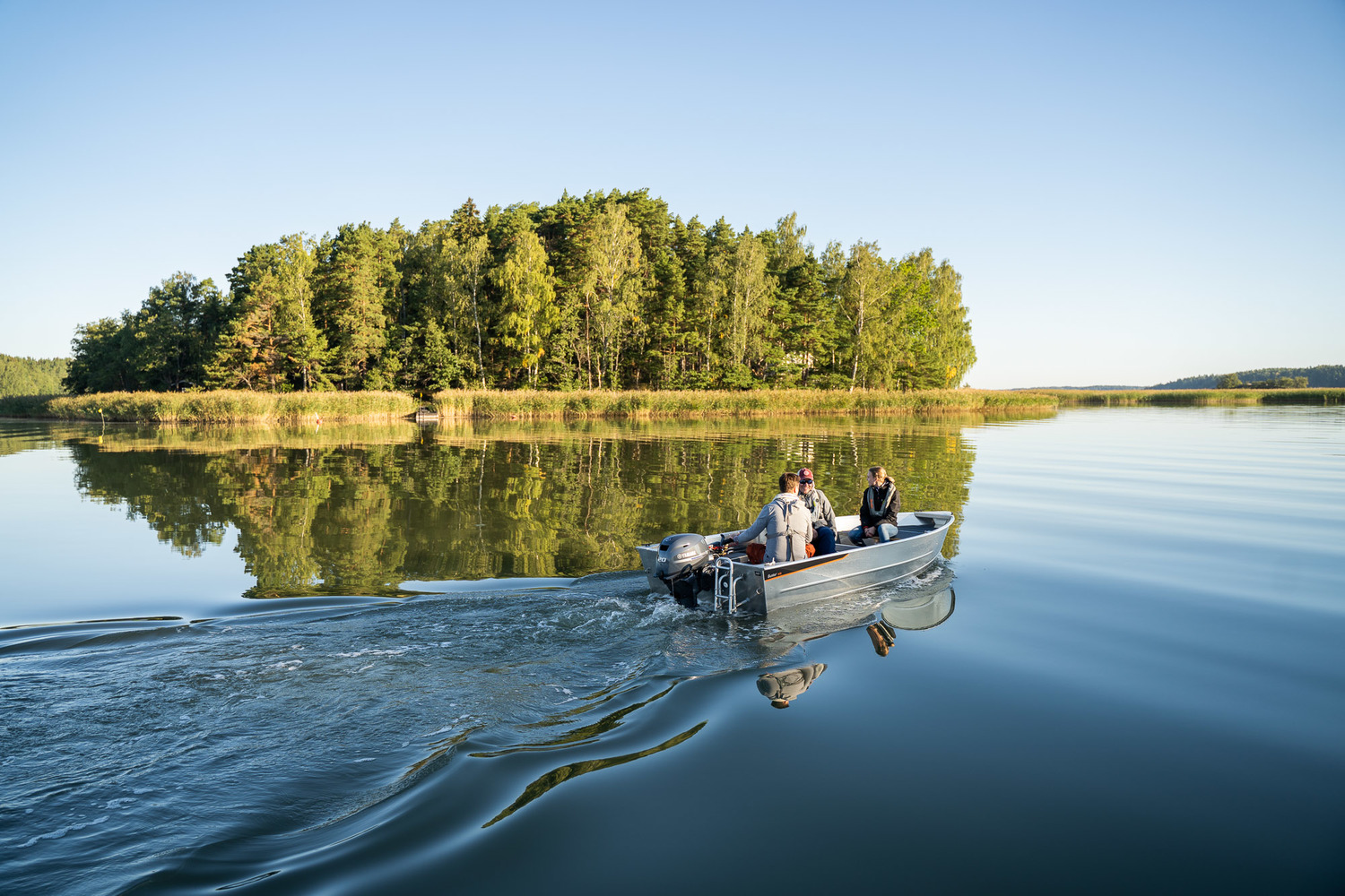 BUSTER XS - Алюминиевая лодка BUSTER XS, Алюминиевая лодка Buster, Алюминиевая лодка Buster XS, Aluminium boat BUSTER XS, Алюмінієвий човен Buster XS, Алюминиевый катер Buster XS