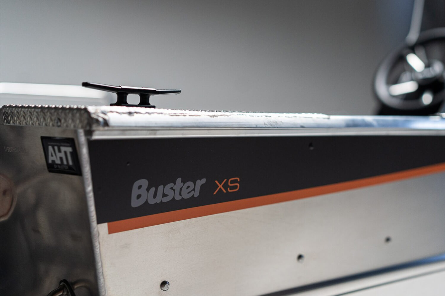 BUSTER XSR - Алюминиевая лодка BUSTER XSR, Алюминиевая лодка Buster, Алюминиевая лодка Buster XSR, Aluminium boat BUSTER XSR, Алюмінієвий човен Buster XSR, Алюмінієвий катер Buster XSR, Алюминиевый катер Buster XSR