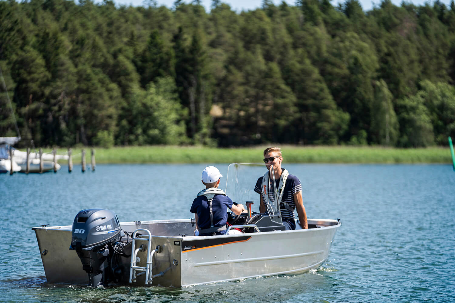 BUSTER XSR - Алюминиевая лодка BUSTER XSR, Алюминиевая лодка Buster, Алюминиевая лодка Buster XSR, Aluminium boat BUSTER XSR, Алюмінієвий човен Buster XSR, Алюмінієвий катер Buster XSR, Алюминиевый катер Buster XSR