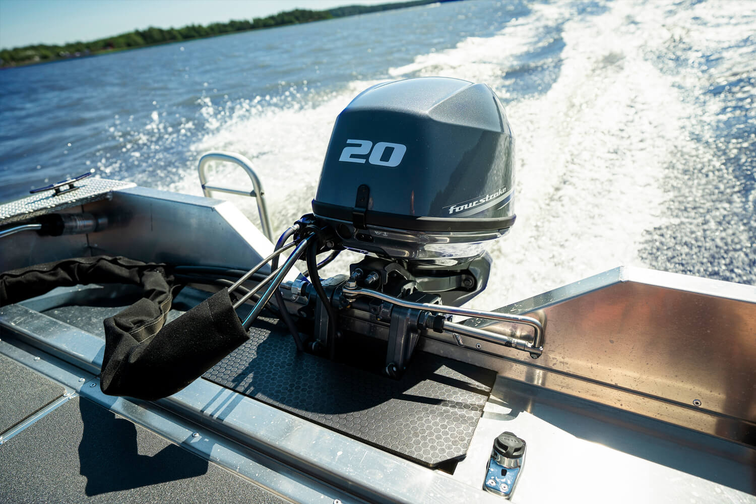 BUSTER XSR - Алюминиевая лодка BUSTER XSR, Алюминиевая лодка Buster, Алюминиевая лодка Buster XSR, Aluminium boat BUSTER XSR, Алюмінієвий човен Buster XSR, Алюмінієвий катер Buster XSR, Алюминиевый катер Buster XSR