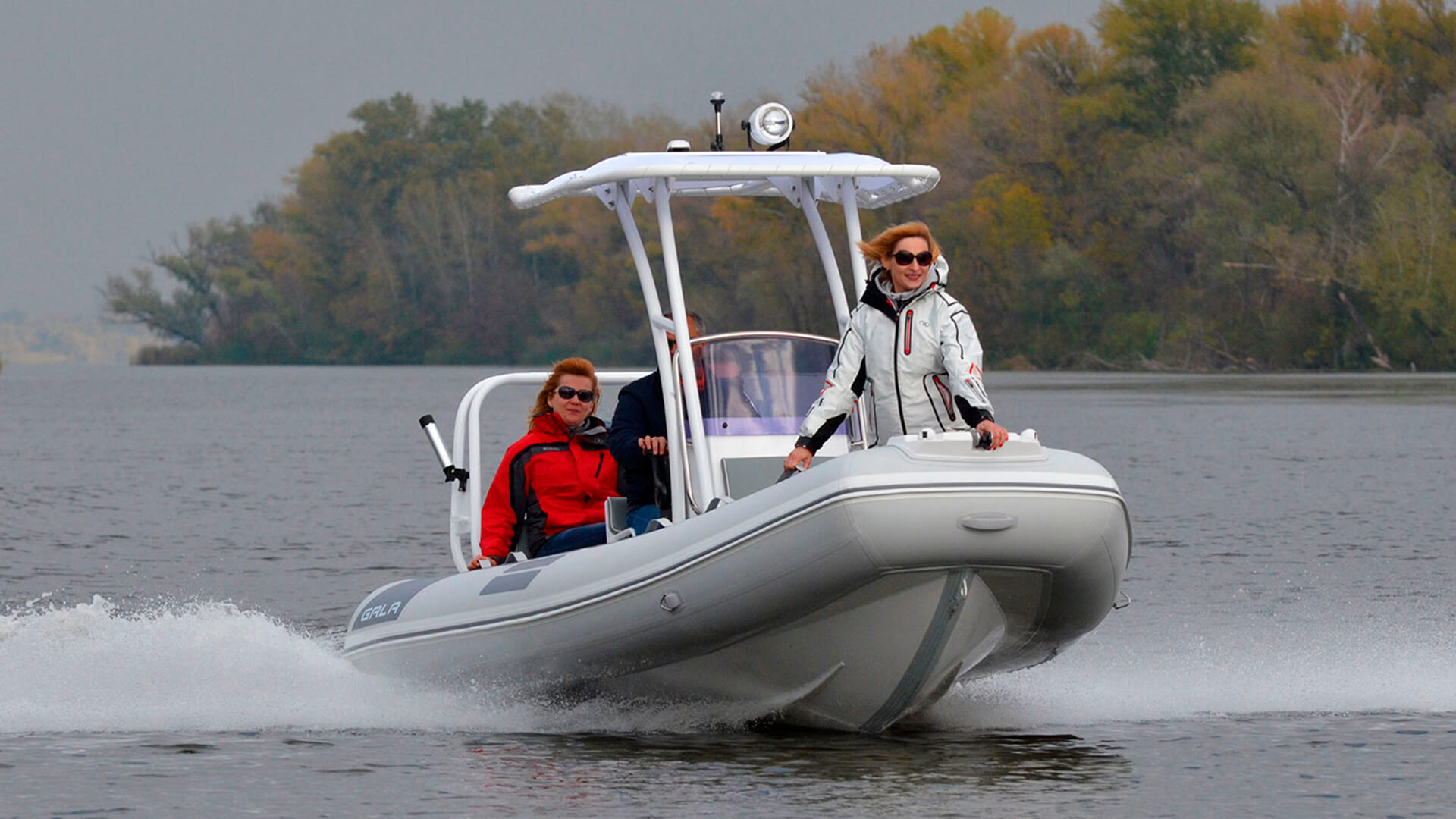 Надувная лодка с жестким алюминиевым дном GALA Viking V500 Надувная лодка с жестким алюминиевым дном GALA Viking V500, Надувная лодка с жестким дном GALA Viking V500, Надувная лодка с жестким дном GALA V500, Надувная лодка GALA V500, Надувная лодка GALA V500, GALA V500, лодка с жестким дном, алюминиевый риб, алюминиевый RIB, RIB