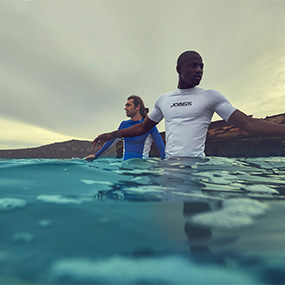 Rashguard Men Impress JOBE, Progress Rash Guard Men JOBE, 544015003, Jobe 544015003, Футболка для купания, футболка с защитой от ультрафиолета, Гидрофутболка с защитой от ультрафиолета, Футболка мужская с уф защитой, Футболка с уф защитой, Футболка мужская, Гидрофутболка, Гидрофутболка мужская, футболка для водного спорта