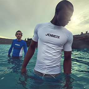 Rashguard Men Impress JOBE, Progress Rash Guard Men JOBE, 544015003, Jobe 544015003, Футболка для купания, футболка с защитой от ультрафиолета, Гидрофутболка с защитой от ультрафиолета, Футболка мужская с уф защитой, Футболка с уф защитой, Футболка мужская, Гидрофутболка, Гидрофутболка мужская, футболка для водного спорта