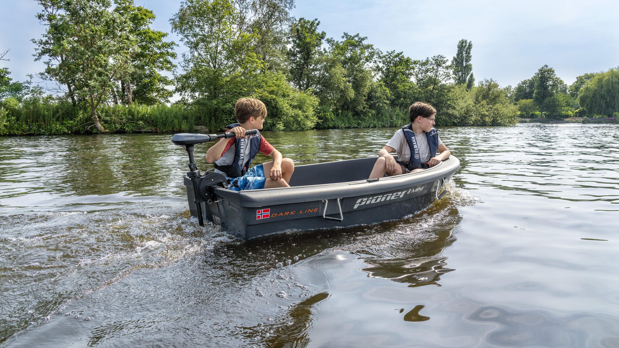 Лодочный электромотор Yamaha M32 с транцевым креплением Лодочный электромотор, Лодочный электромотор Yamaha, Лодочный электромотор Yamaha M32, электромотор Yamaha, Yamaha M32, Yamaha M 32, Yamaha M-32, Yamaha M32S, Yamaha M 32S, Yamaha M-32S, Электроприводы Yamaha