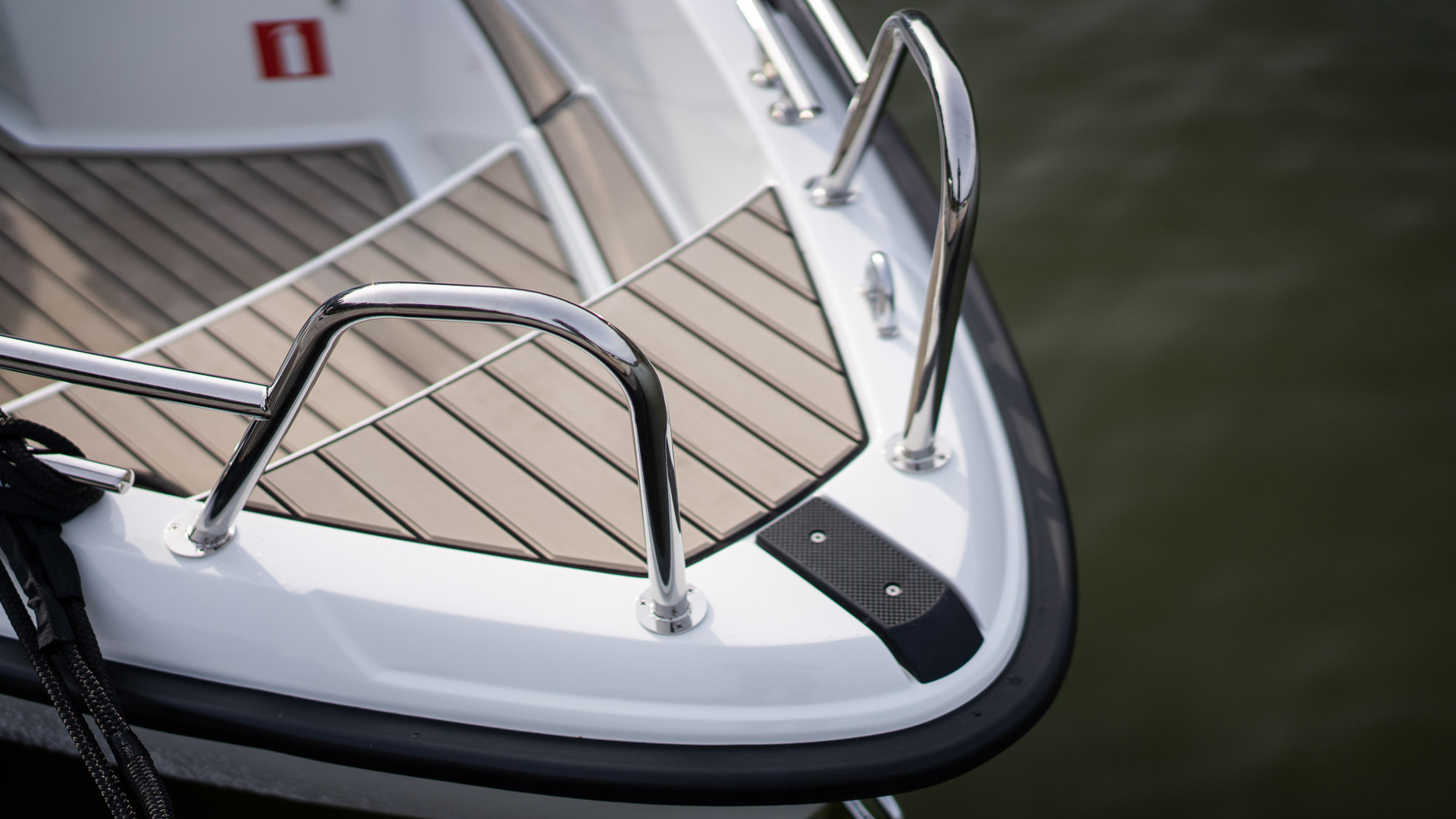 Yamarin 50 Bow Rider - Стеклопластиковая лодка с открытым вместительным носовым кокпитом Yamarin 50 Bow Rider, Yamarin 50 BR, Yamarin 50BR, Стеклопластиковая лодка Yamarin, Стеклопластиковая лодка Yamarin 50 BR, Стеклопластиковая лодка Yamarin 50 Bow Rider, Стеклопластиковый катер Yamarin, Стеклопластиковый катер Yamarin 50 BR, Стеклопластиковый катер Yamarin 50 Bow Rider, Ямарин 50 БР
