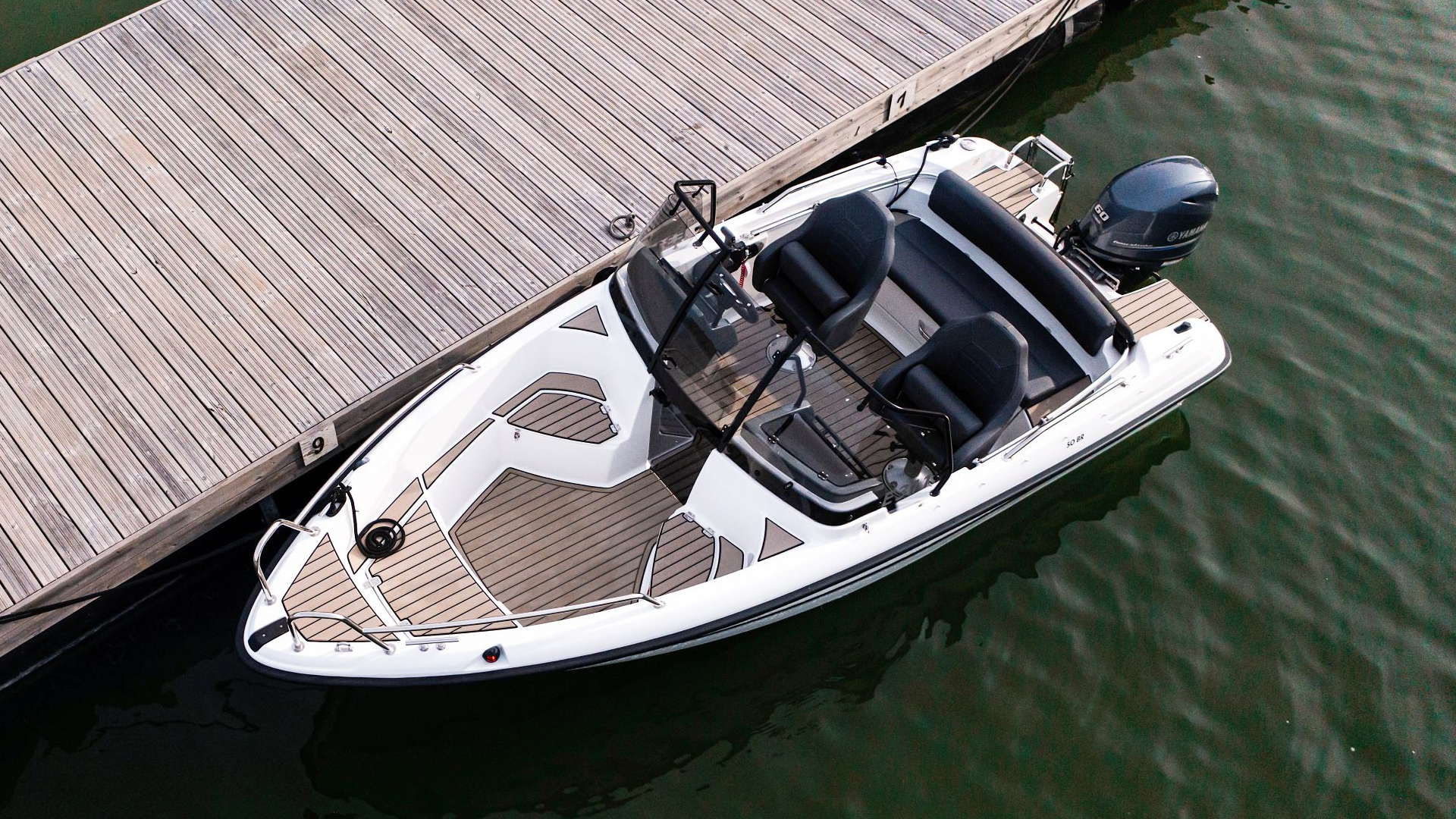 Yamarin 50 Bow Rider - Стеклопластиковая лодка с открытым вместительным носовым кокпитом Yamarin 50 Bow Rider, Yamarin 50 BR, Yamarin 50BR, Стеклопластиковая лодка Yamarin, Стеклопластиковая лодка Yamarin 50 BR, Стеклопластиковая лодка Yamarin 50 Bow Rider, Стеклопластиковый катер Yamarin, Стеклопластиковый катер Yamarin 50 BR, Стеклопластиковый катер Yamarin 50 Bow Rider, Ямарин 50 БР