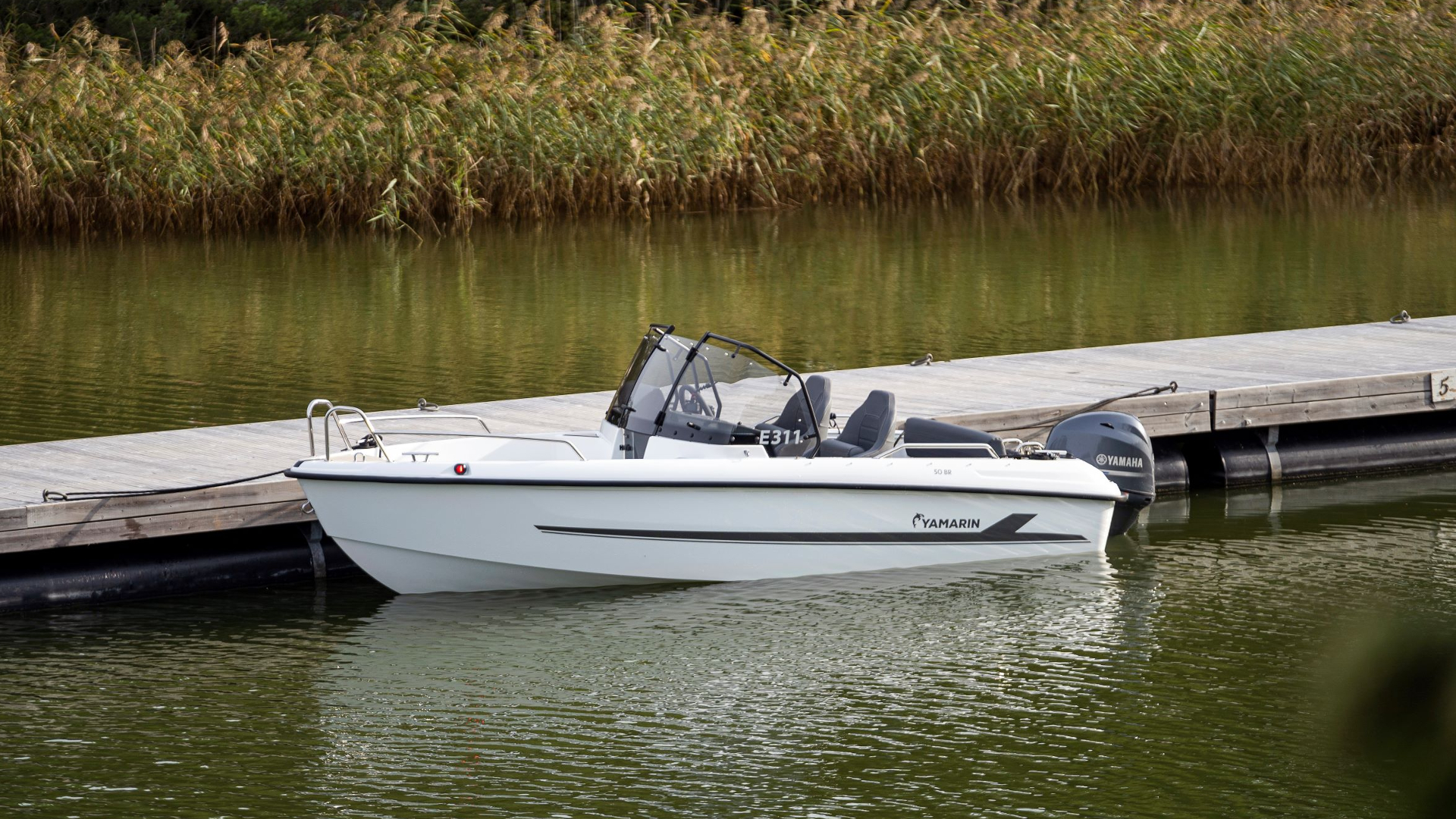 Yamarin 50 Bow Rider - Стеклопластиковая лодка с открытым вместительным носовым кокпитом Yamarin 50 Bow Rider, Yamarin 50 BR, Yamarin 50BR, Стеклопластиковая лодка Yamarin, Стеклопластиковая лодка Yamarin 50 BR, Стеклопластиковая лодка Yamarin 50 Bow Rider, Стеклопластиковый катер Yamarin, Стеклопластиковый катер Yamarin 50 BR, Стеклопластиковый катер Yamarin 50 Bow Rider, Ямарин 50 БР