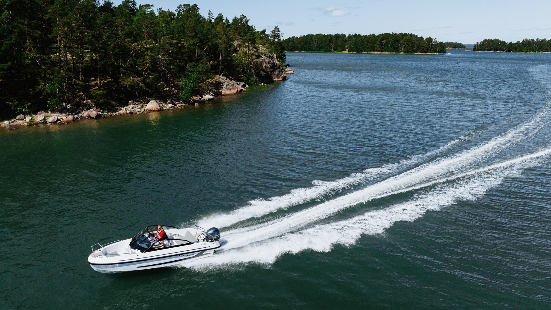 Yamarin 59 Bow Rider - Стеклопластиковый катер с открытым вместительным носовым кокпитом Yamarin 59 Bow Rider, Yamarin 59 BR, Yamarin 59BR, Стеклопластиковая лодка Yamarin, Стеклопластиковая лодка Yamarin 59 BR, Стеклопластиковая лодка Yamarin 59 Bow Rider, Стеклопластиковый катер Yamarin, Стеклопластиковый катер Yamarin 59 BR, Стеклопластиковый катер Yamarin 59 Bow Rider, Ямарин 59 БР
