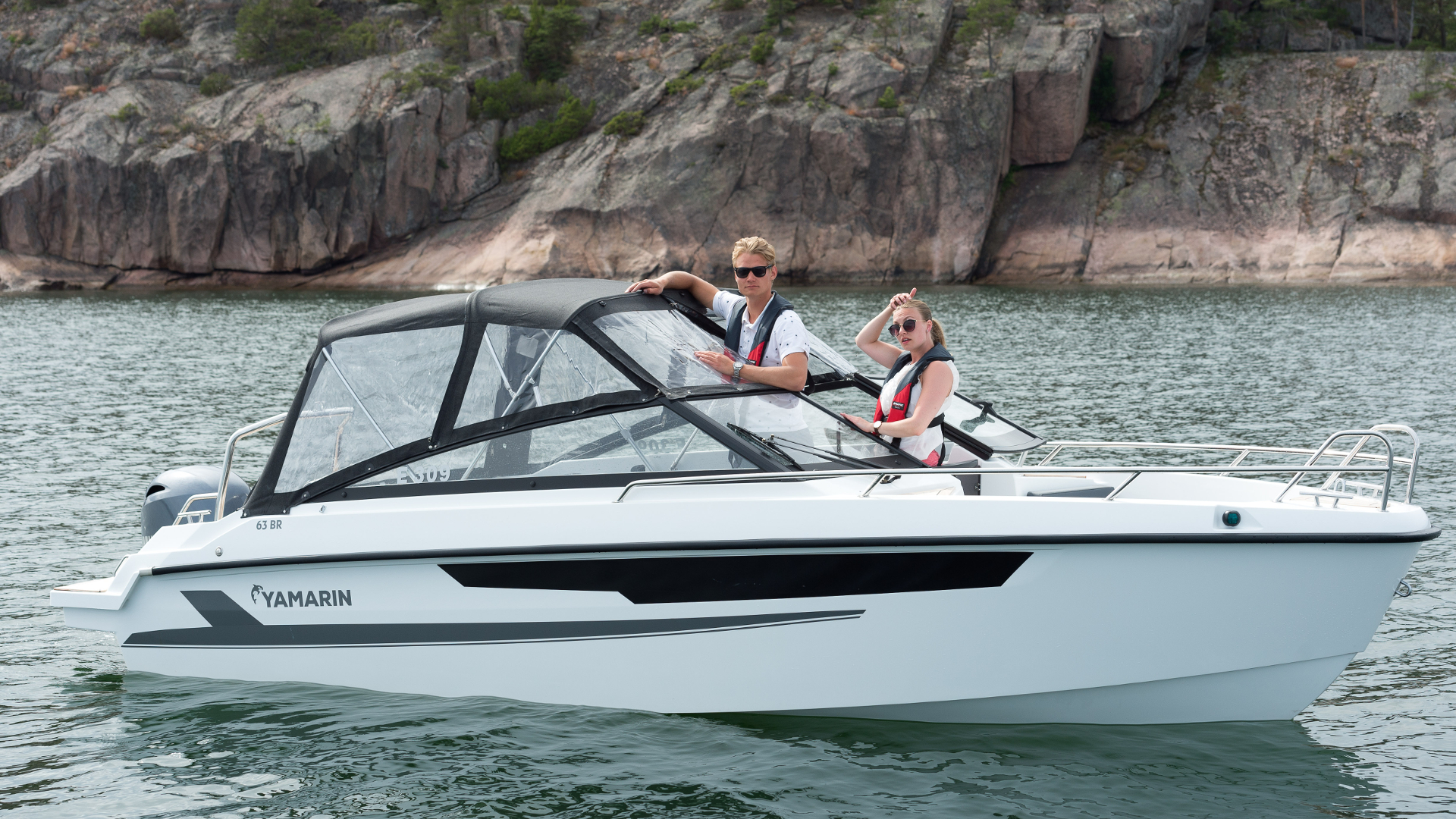Yamarin 63 Bow Rider - Стеклопластиковый катер с открытым вместительным носовым кокпитом Yamarin 63 Bow Rider, Yamarin 63 BR, Yamarin 63BR, Стеклопластиковая лодка Yamarin, Стеклопластиковая лодка Yamarin 63 BR, Стеклопластиковая лодка Yamarin 63 Bow Rider, Стеклопластиковый катер Yamarin, Стеклопластиковый катер Yamarin 63 BR, Стеклопластиковый катер Yamarin 63 Bow Rider, Ямарин 63 БР