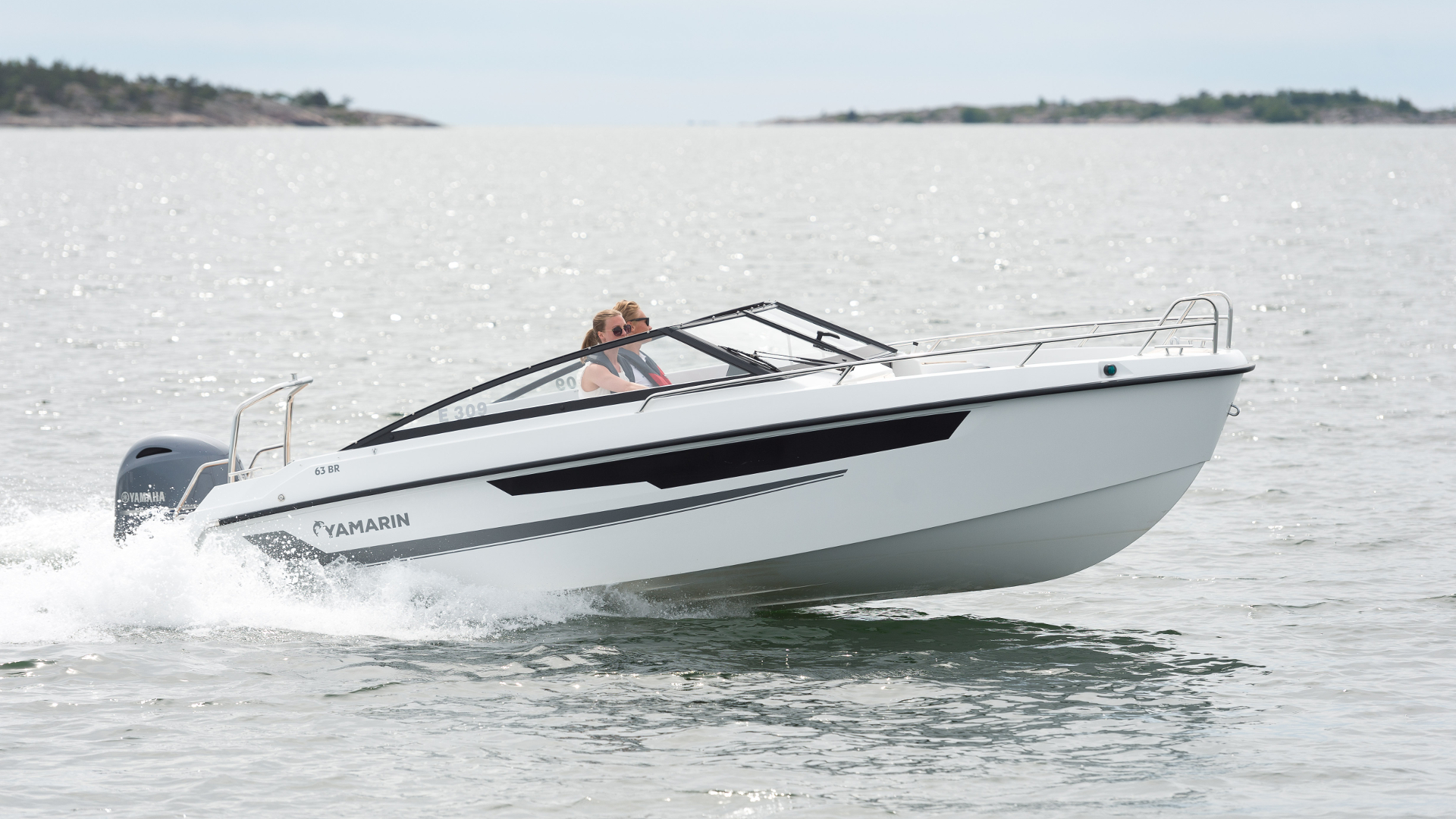 Yamarin 63 Bow Rider - Стеклопластиковый катер с открытым вместительным носовым кокпитом Yamarin 63 Bow Rider, Yamarin 63 BR, Yamarin 63BR, Стеклопластиковая лодка Yamarin, Стеклопластиковая лодка Yamarin 63 BR, Стеклопластиковая лодка Yamarin 63 Bow Rider, Стеклопластиковый катер Yamarin, Стеклопластиковый катер Yamarin 63 BR, Стеклопластиковый катер Yamarin 63 Bow Rider, Ямарин 63 БР
