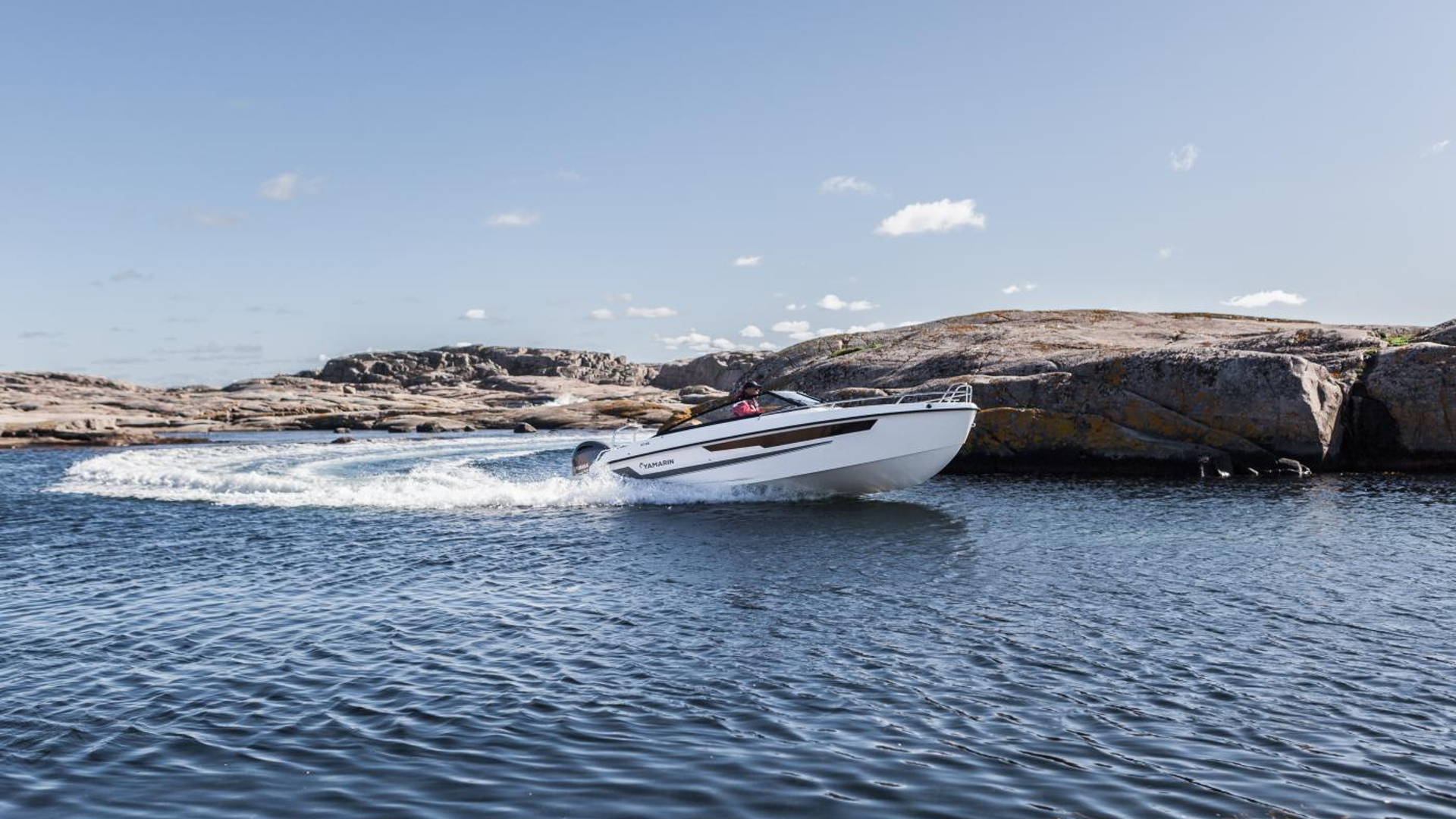 Yamarin 63 Bow Rider - Стеклопластиковый катер с открытым вместительным носовым кокпитом Yamarin 63 Bow Rider, Yamarin 63 BR, Yamarin 63BR, Стеклопластиковая лодка Yamarin, Стеклопластиковая лодка Yamarin 63 BR, Стеклопластиковая лодка Yamarin 63 Bow Rider, Стеклопластиковый катер Yamarin, Стеклопластиковый катер Yamarin 63 BR, Стеклопластиковый катер Yamarin 63 Bow Rider, Ямарин 63 БР