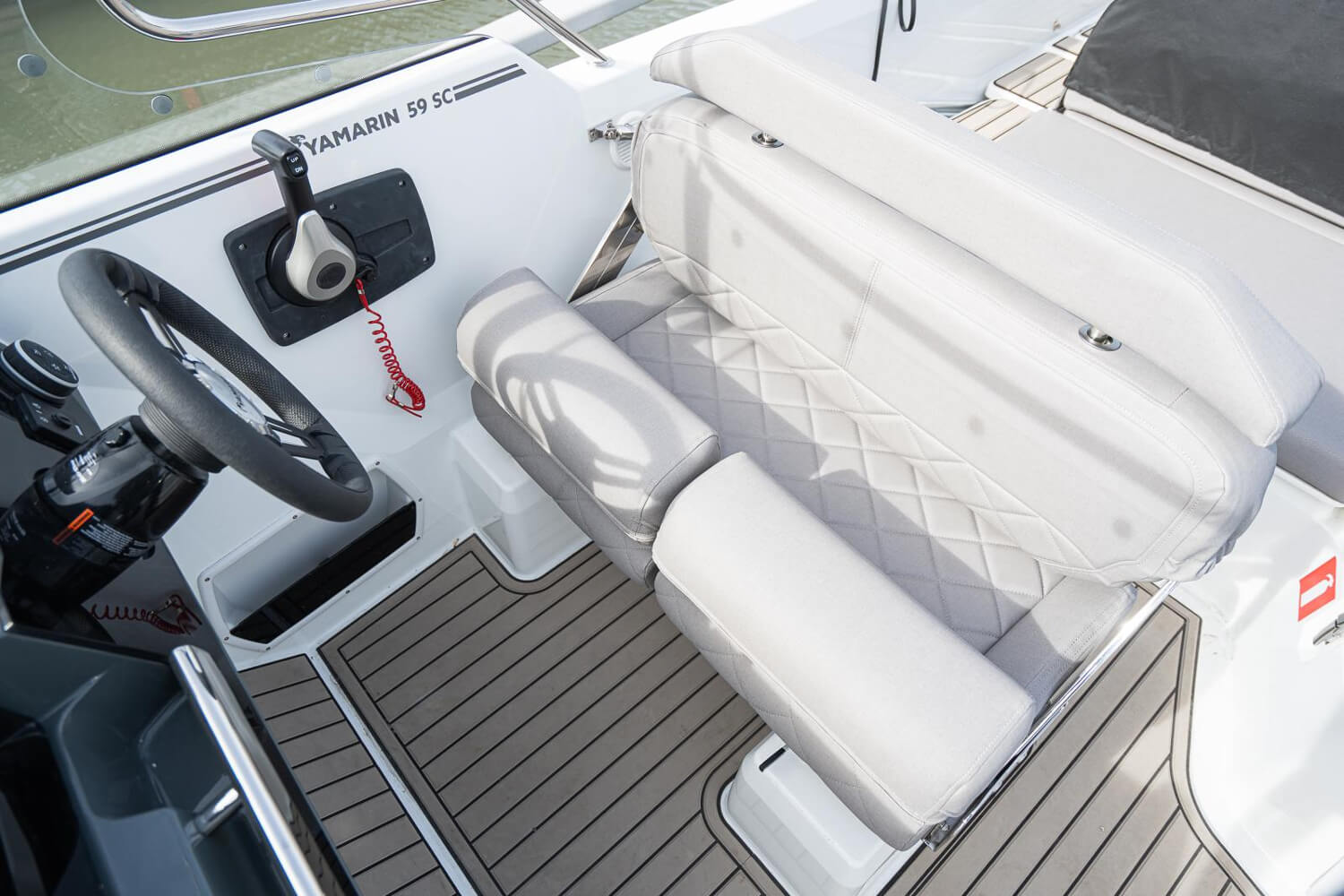 Yamarin 59 Side Console - Стеклопластиковая лодка с боковой консолью Yamarin 59 Side Console, Yamarin 59 SC, Yamarin 59SC, Стеклопластиковая лодка Yamarin, Стеклопластиковая лодка Yamarin 59 SC, Стеклопластиковая лодка Yamarin 59 Side Console, Стеклопластиковый катер Yamarin, Стеклопластиковый катер Yamarin 59 SC, Стеклопластиковый катер Yamarin 59 Side Console, Ямарин 59