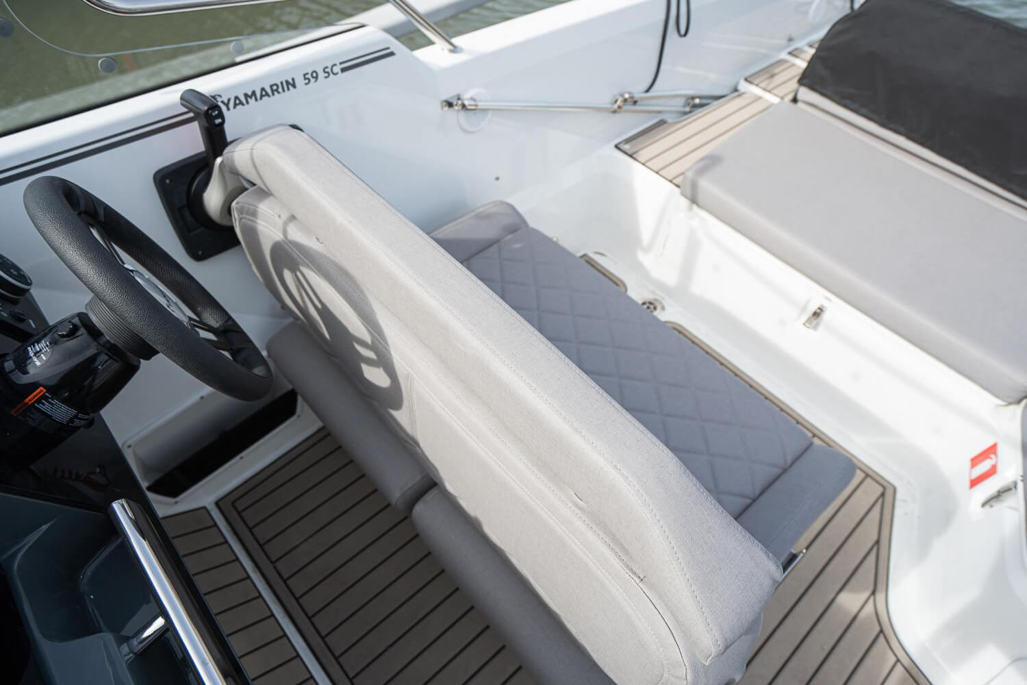 Yamarin 59 Side Console - Стеклопластиковая лодка с боковой консолью Yamarin 59 Side Console, Yamarin 59 SC, Yamarin 59SC, Стеклопластиковая лодка Yamarin, Стеклопластиковая лодка Yamarin 59 SC, Стеклопластиковая лодка Yamarin 59 Side Console, Стеклопластиковый катер Yamarin, Стеклопластиковый катер Yamarin 59 SC, Стеклопластиковый катер Yamarin 59 Side Console, Ямарин 59