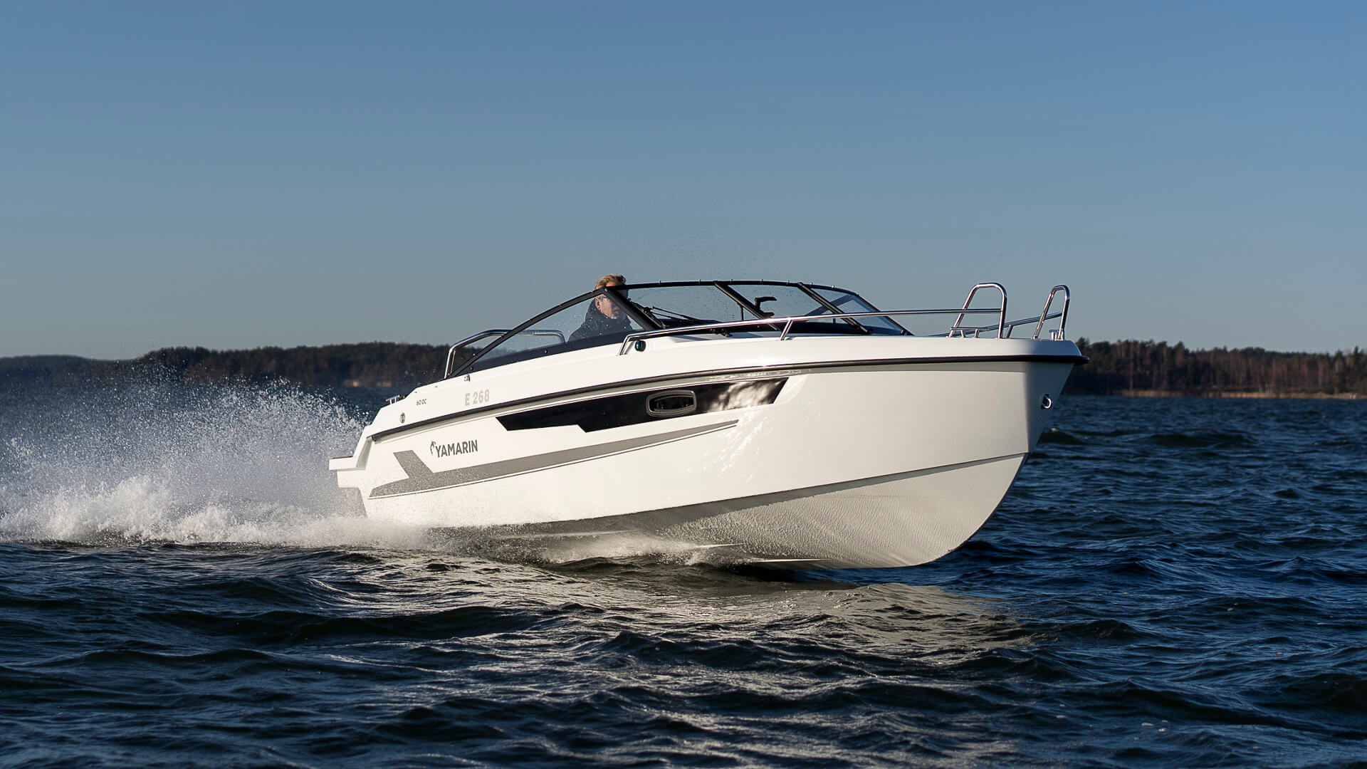 Yamarin 60 Day Cruiser - Стеклопластиковый катер с носовой каютой Yamarin 60 Day Cruiser, Yamarin 60 DC, Yamarin 60DC, Стеклопластиковая лодка Yamarin, Стеклопластиковая лодка Yamarin 60 DC, Стеклопластиковая лодка Yamarin 60 Day Cruiser, Стеклопластиковый катер Yamarin, Стеклопластиковый катер Yamarin 60 DC, Стеклопластиковый катер Yamarin 60 Day Cruiser, Ямарин 60 ДС