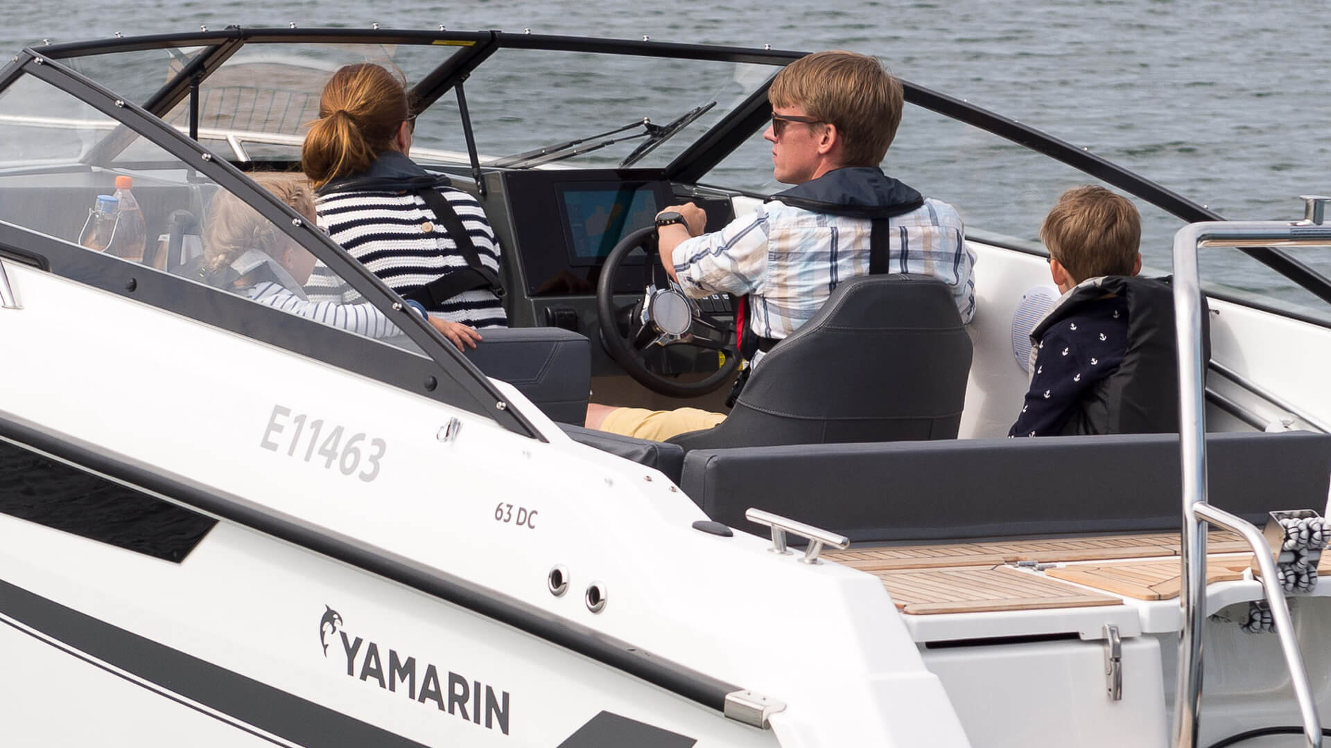 Yamarin 63 Day Cruiser - Стеклопластиковый катер с носовой каютой Yamarin 63 Day Cruiser, Yamarin 63 DC, Yamarin 63DC, Стеклопластиковая лодка Yamarin, Стеклопластиковая лодка Yamarin 63 DC, Стеклопластиковая лодка Yamarin 63 Day Cruiser, Стеклопластиковый катер Yamarin, Стеклопластиковый катер Yamarin 63 DC, Стеклопластиковый катер Yamarin 63 Day Cruiser, Ямарин 63 ДС