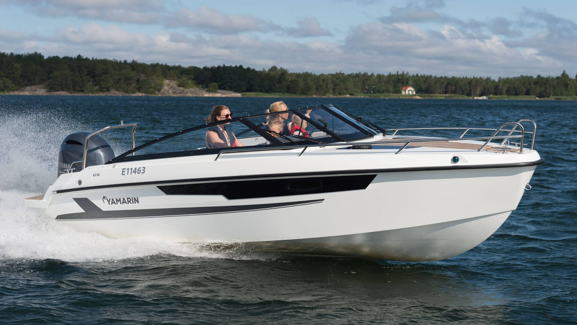 Yamarin 63 Day Cruiser - Стеклопластиковый катер с носовой каютой Yamarin 63 Day Cruiser, Yamarin 63 DC, Yamarin 63DC, Стеклопластиковая лодка Yamarin, Стеклопластиковая лодка Yamarin 63 DC, Стеклопластиковая лодка Yamarin 63 Day Cruiser, Стеклопластиковый катер Yamarin, Стеклопластиковый катер Yamarin 63 DC, Стеклопластиковый катер Yamarin 63 Day Cruiser, Ямарин 63 ДС