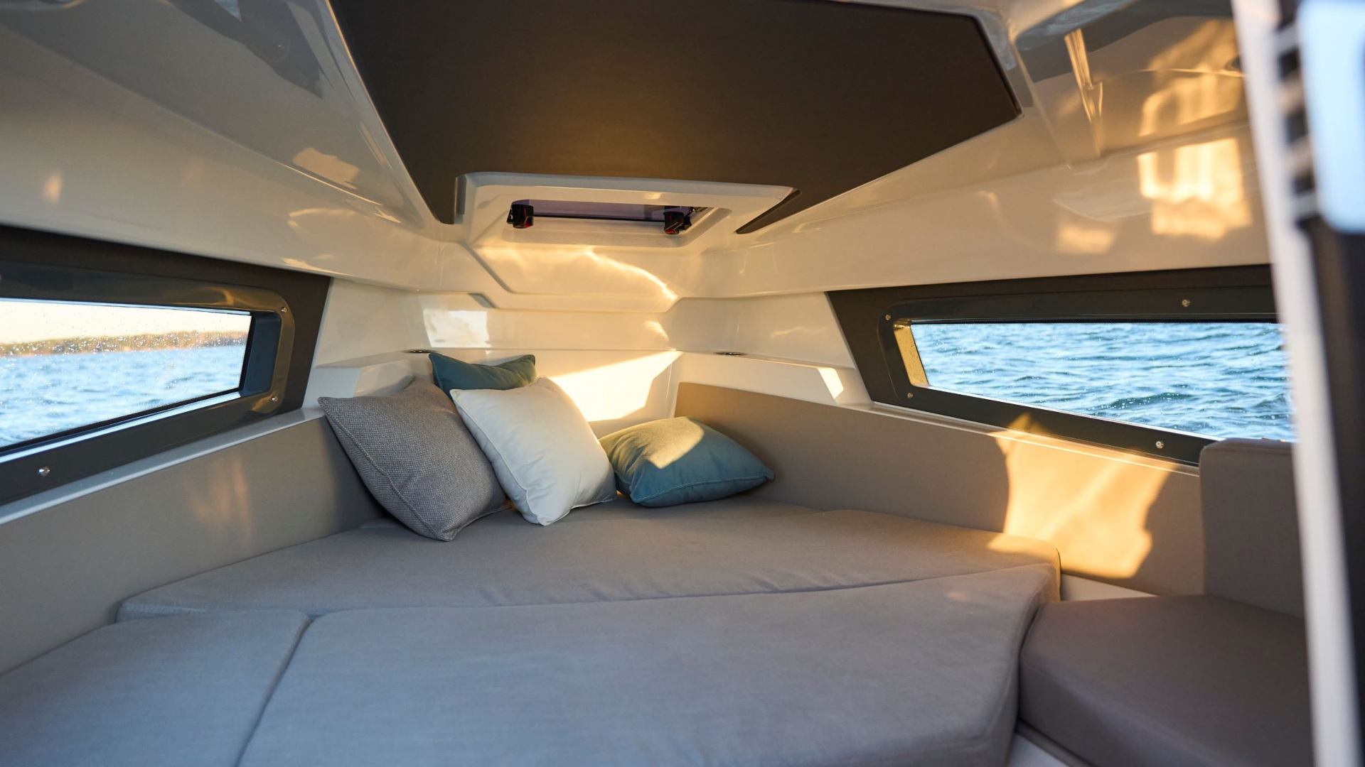 Yamarin 67 Day Cruiser - Стеклопластиковый катер с носовой каютой Yamarin 67 Day Cruiser, Yamarin 67 DC, Yamarin 67DC, Стеклопластиковая лодка Yamarin, Стеклопластиковая лодка Yamarin 67 DC, Стеклопластиковая лодка Yamarin 67 Day Cruiser, Стеклопластиковый катер Yamarin, Стеклопластиковый катер Yamarin 67 DC, Стеклопластиковый катер Yamarin 67 Day Cruiser, Ямарин 67 ДС