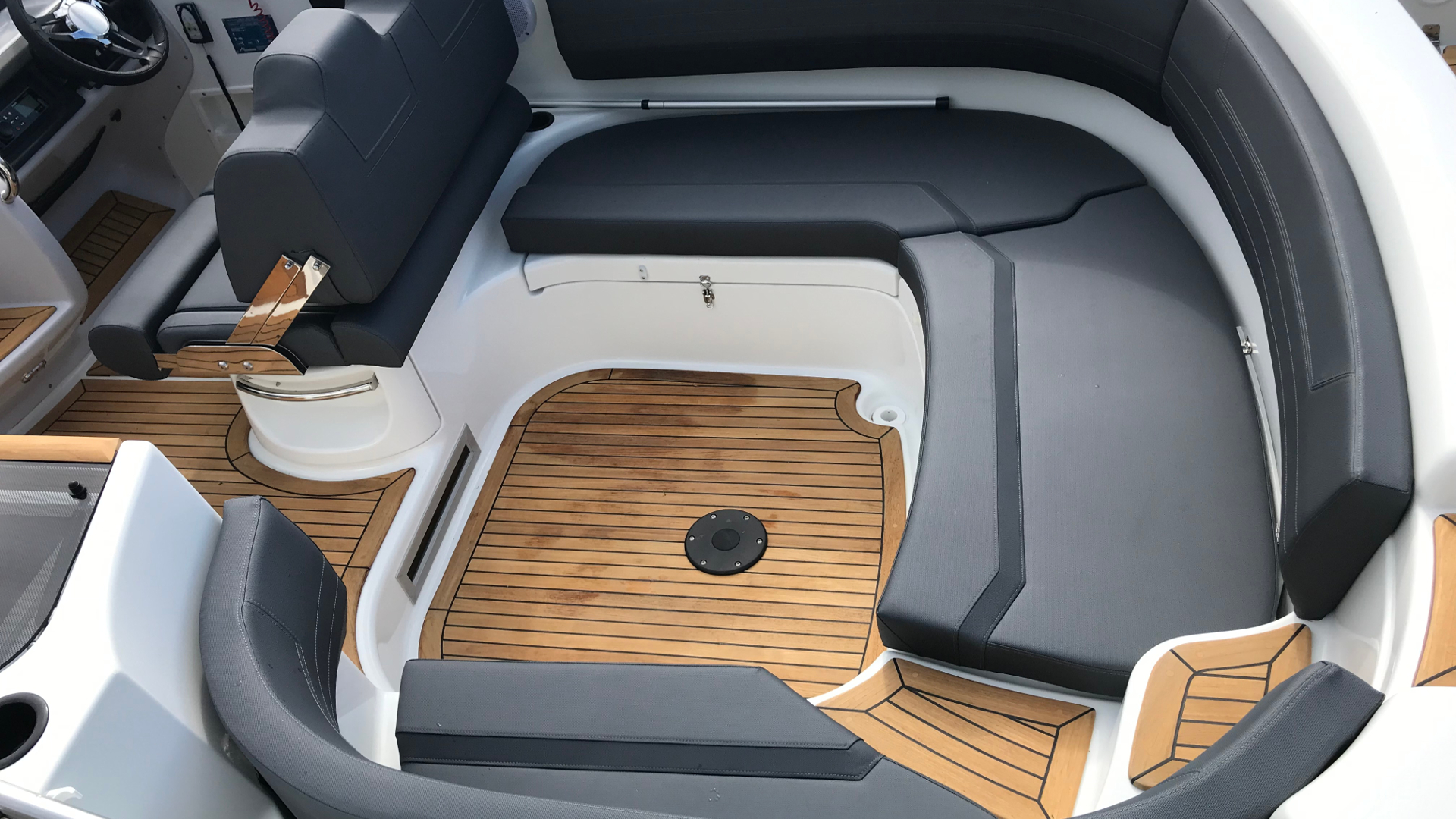 Yamarin 79 Day Cruiser - Стеклопластиковый катер с носовой каютой Yamarin 79 Day Cruiser, Yamarin 79 DC, Yamarin 79DC, Стеклопластиковая лодка Yamarin, Стеклопластиковая лодка Yamarin 79 DC, Стеклопластиковая лодка Yamarin 79 Day Cruiser, Стеклопластиковый катер Yamarin, Стеклопластиковый катер Yamarin 79 DC, Стеклопластиковый катер Yamarin 79 Day Cruiser, Ямарин 79 ДС