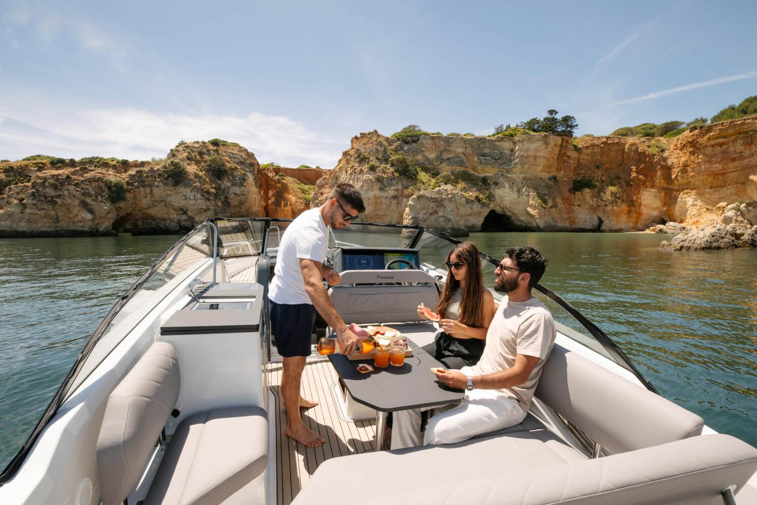 Yamarin 80 Day Cruiser - Стеклопластиковый катер Yamarin 80 Day Cruiser, Yamarin 80 DC, Yamarin 80DC, Стеклопластиковая лодка Yamarin, Стеклопластиковая лодка Yamarin 80 DC, Стеклопластиковая лодка Yamarin 80 Day Cruiser, Стеклопластиковый катер Yamarin, Стеклопластиковый катер Yamarin 80 DC, Стеклопластиковый катер Yamarin 80 Day Cruiser, Склопластиковий катер Yamarin 80 DC, Склопластиковий катер Yamarin 80 Day Cruiser, Ямарин 80 ДС