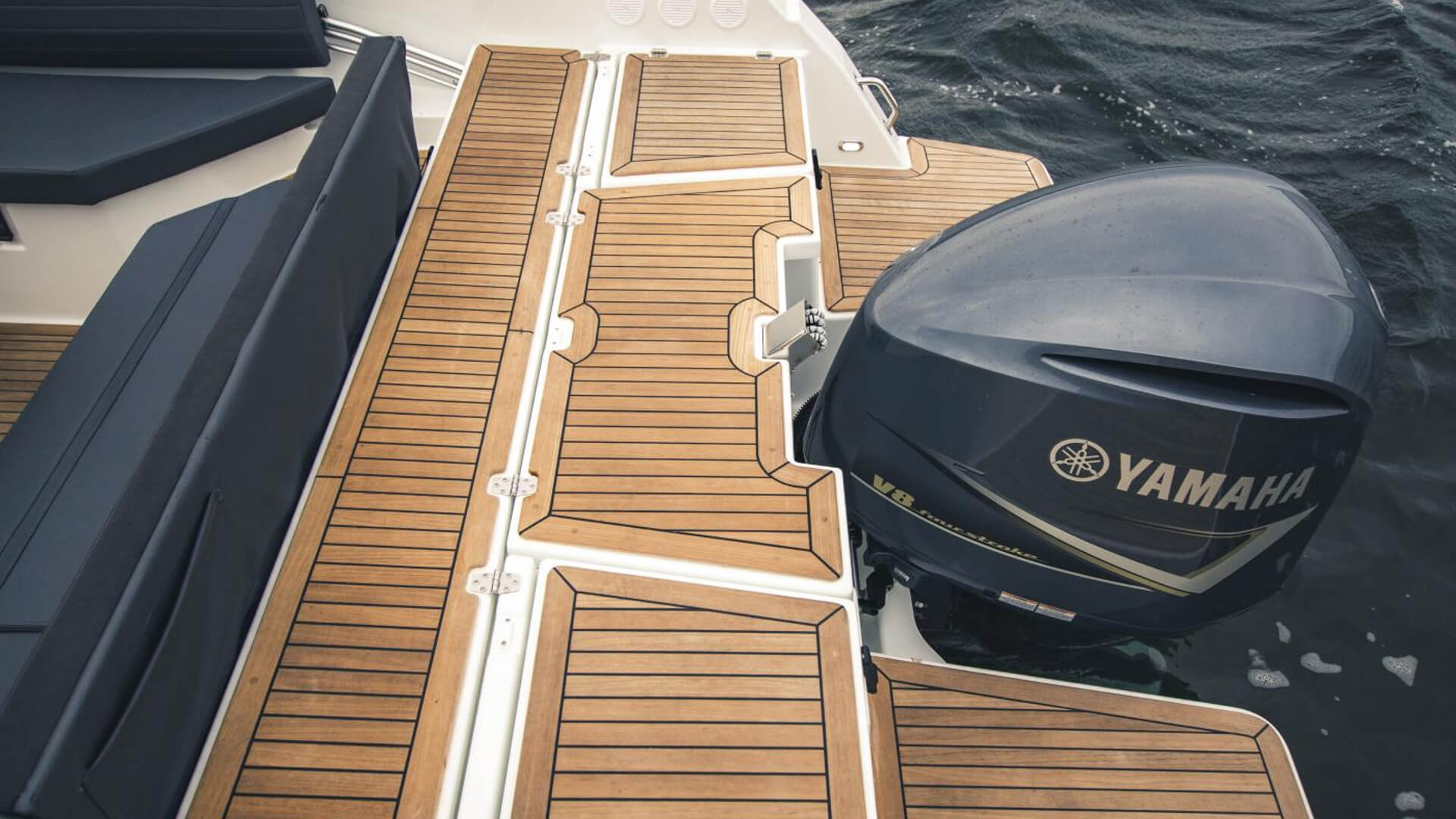 Yamarin 88 Day Cruiser - Скоростной стеклопластиковый катер с двумя каютами Yamarin 88 Day Cruiser, Yamarin 88 DC, Yamarin 88DC, Стеклопластиковая лодка Yamarin, Стеклопластиковая лодка Yamarin 88 DC, Стеклопластиковая лодка Yamarin 88 Day Cruiser, Стеклопластиковый катер Yamarin, Стеклопластиковый катер Yamarin 88 DC, Стеклопластиковый катер Yamarin 88 Day Cruiser, Ямарин 88 ДС
