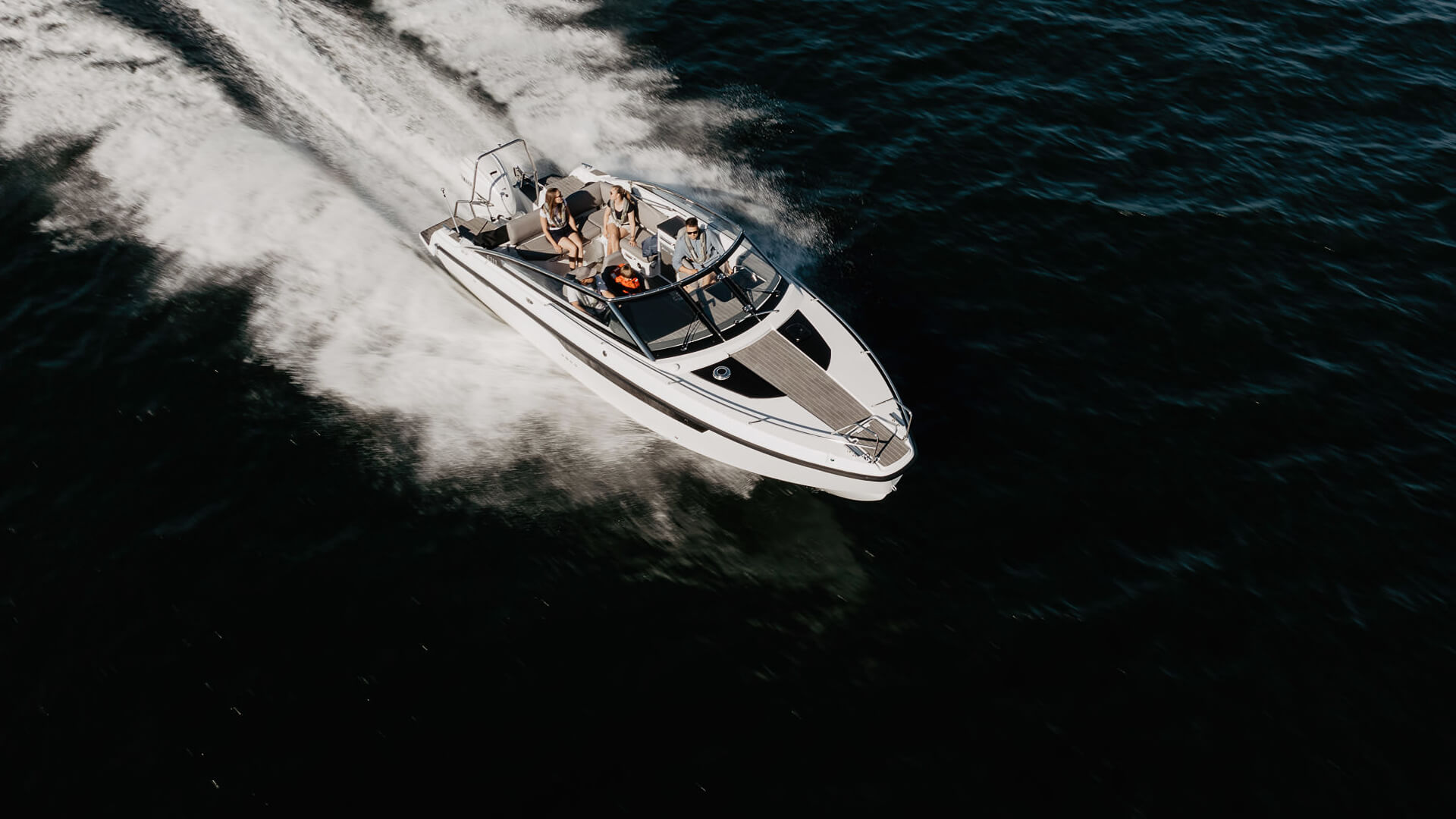 Yamarin 88 Day Cruiser - Скоростной стеклопластиковый катер с двумя каютами Yamarin 88 Day Cruiser, Yamarin 88 DC, Yamarin 88DC, Стеклопластиковая лодка Yamarin, Стеклопластиковая лодка Yamarin 88 DC, Стеклопластиковая лодка Yamarin 88 Day Cruiser, Стеклопластиковый катер Yamarin, Стеклопластиковый катер Yamarin 88 DC, Стеклопластиковый катер Yamarin 88 Day Cruiser, Ямарин 88 ДС