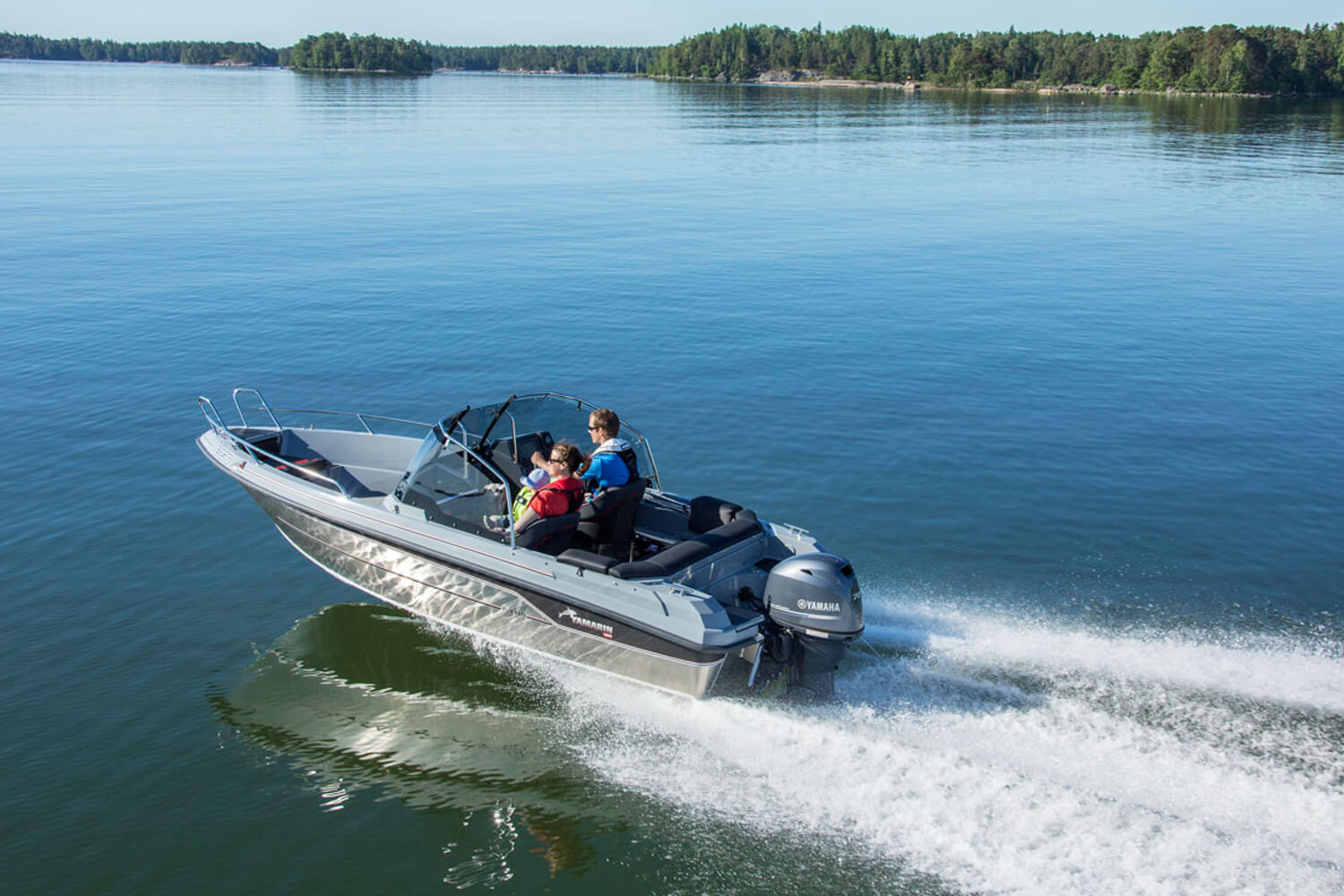 Yamarin CROSS 54 Bow Rider - Комбинированная лодка (алюминий + стеклопластик) Yamarin CROSS 54 Bow Rider, Yamarin CROSS 54 BR, Алюминиевая лодка Yamarin CROSS, Алюминиевая лодка Yamarin CROSS 54 BR, Алюминиевая лодка Yamarin CROSS 54 Bow Rider, Алюминиевый катер Yamarin CROSS 54 BR, Алюминиевый катер Yamarin CROSS 54 Bow Rider