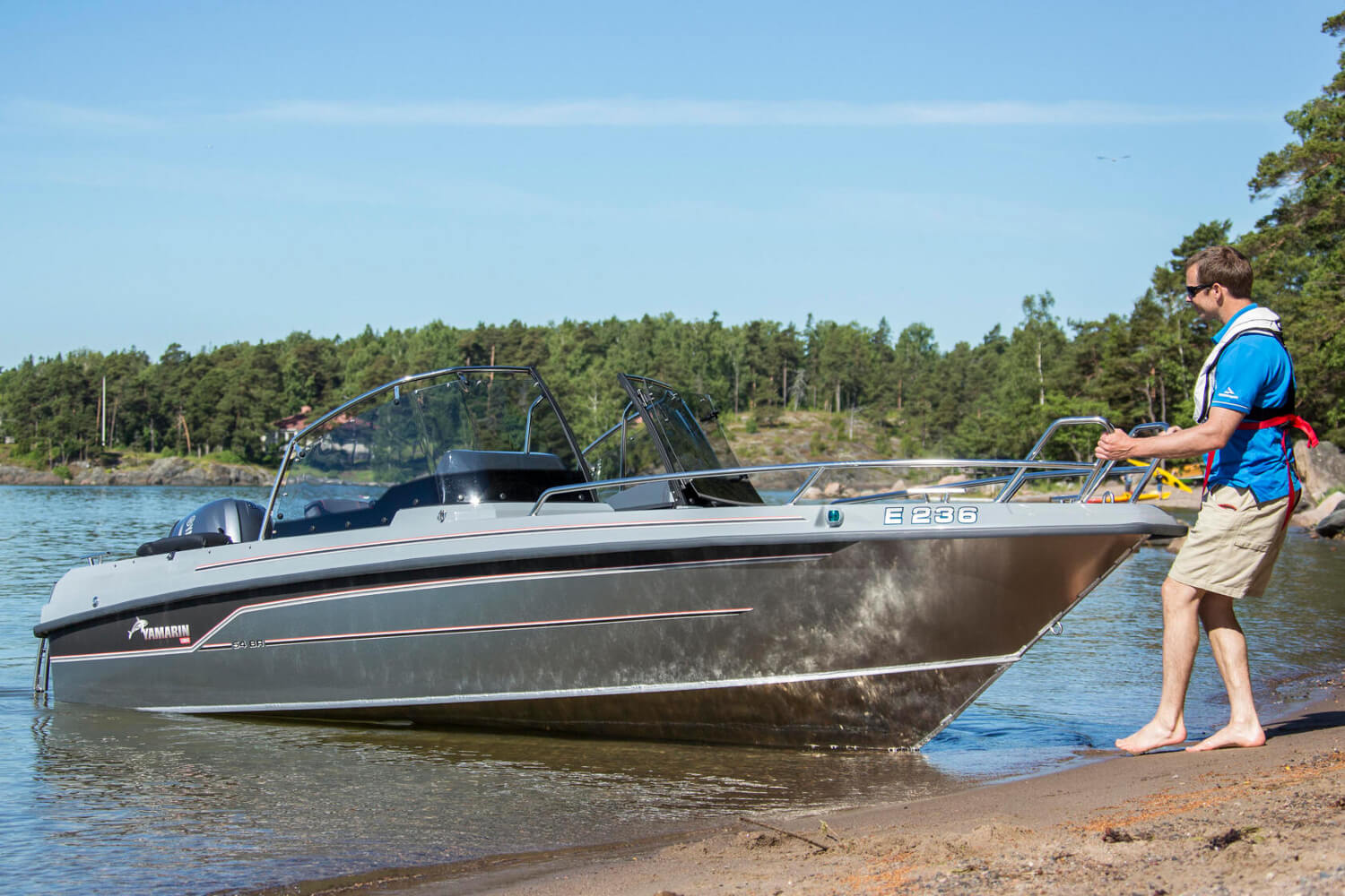 Yamarin CROSS 54 Bow Rider - Комбинированная лодка (алюминий + стеклопластик) Yamarin CROSS 54 Bow Rider, Yamarin CROSS 54 BR, Алюминиевая лодка Yamarin CROSS, Алюминиевая лодка Yamarin CROSS 54 BR, Алюминиевая лодка Yamarin CROSS 54 Bow Rider, Алюминиевый катер Yamarin CROSS 54 BR, Алюминиевый катер Yamarin CROSS 54 Bow Rider